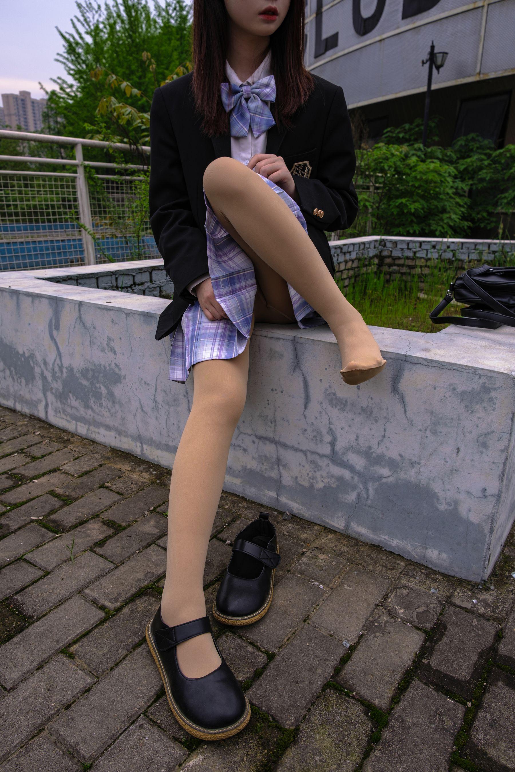 森萝财团 月下-001 小夜 肉丝 300D 真空 [76P]插图8