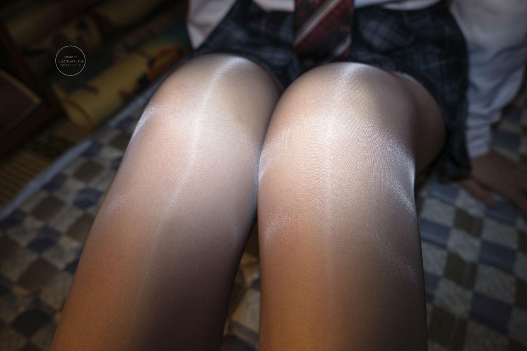 森萝财团写真 有料 NO.037 小夜 涞觅18D油亮灰丝 [112P]插图4
