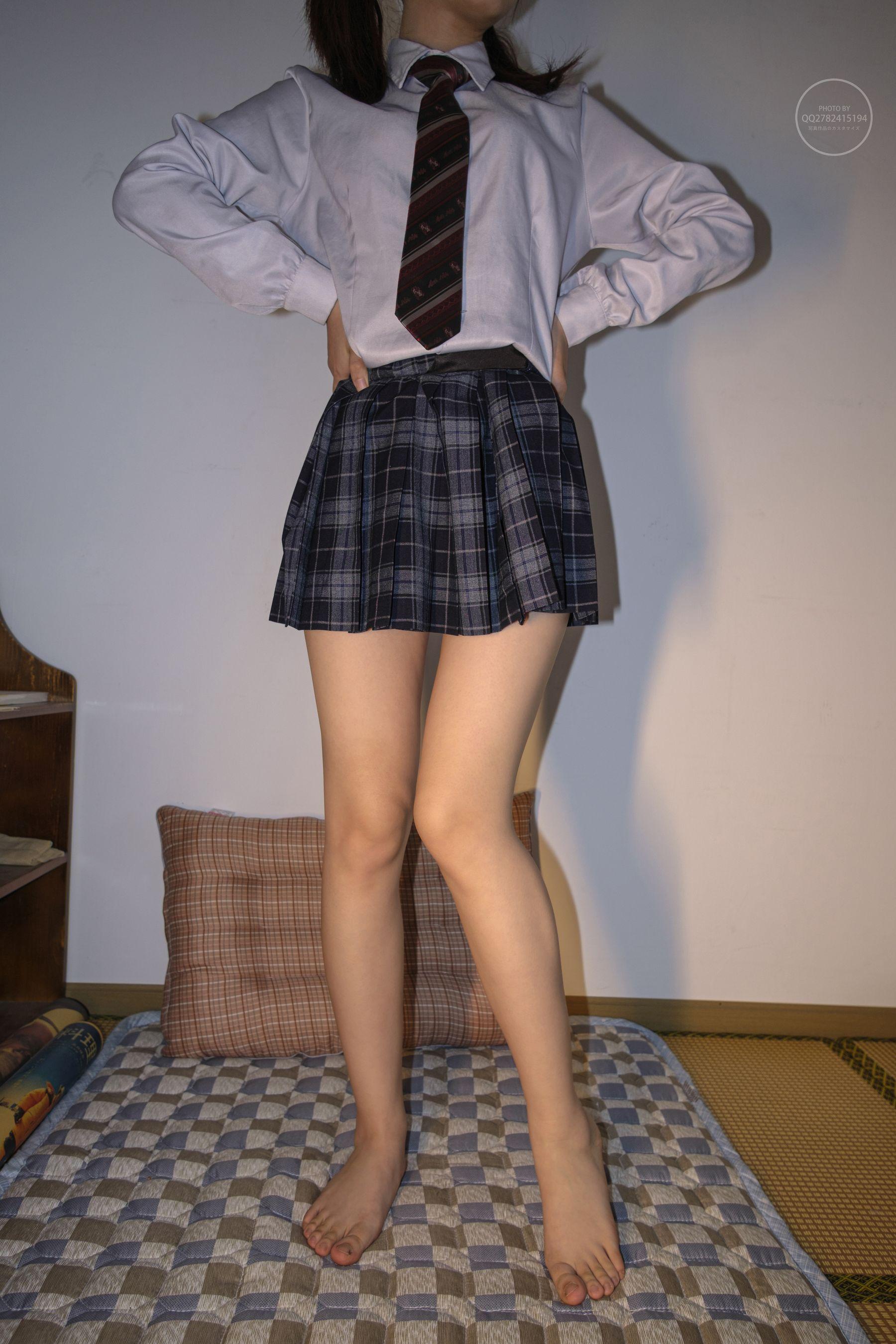 森萝财团写真 有料 NO.037 小夜 涞觅18D油亮灰丝 [112P]插图9