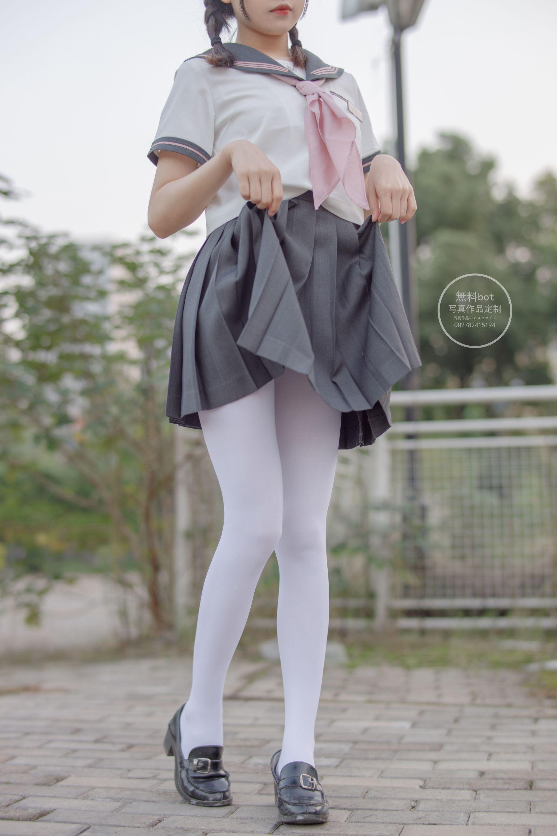 森萝财团写真 有料 NO.006 依依 户外白丝JK制服 [90P]插图3