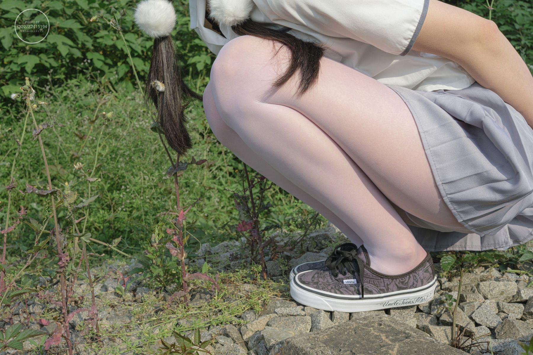 森萝财团写真 有料 NO.038 吸吸 铁轨边的JK白丝美少女 [60P]插图8