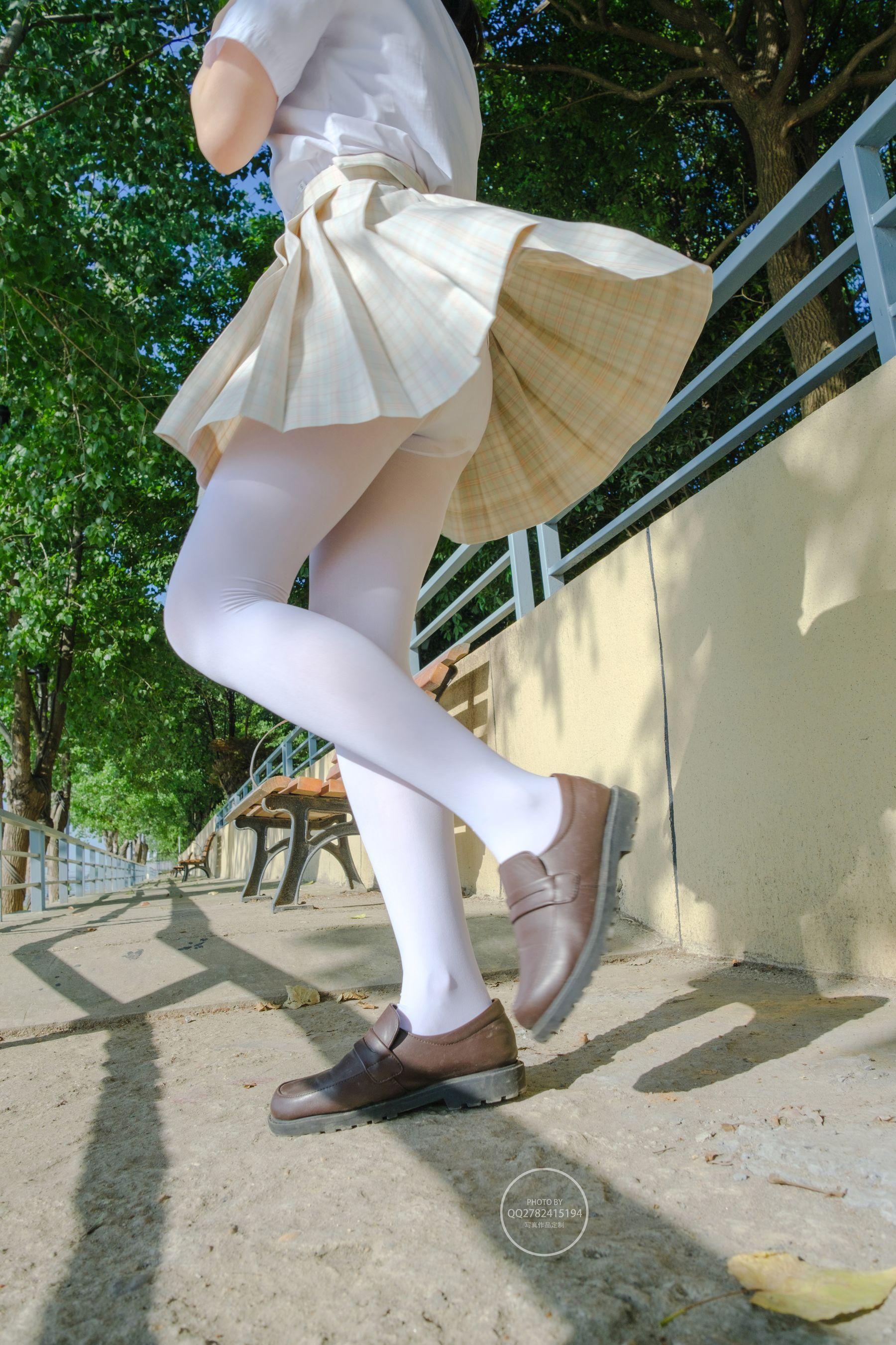 森萝财团写真 有料 NO.040 海边JK制服白丝 [95P]插图