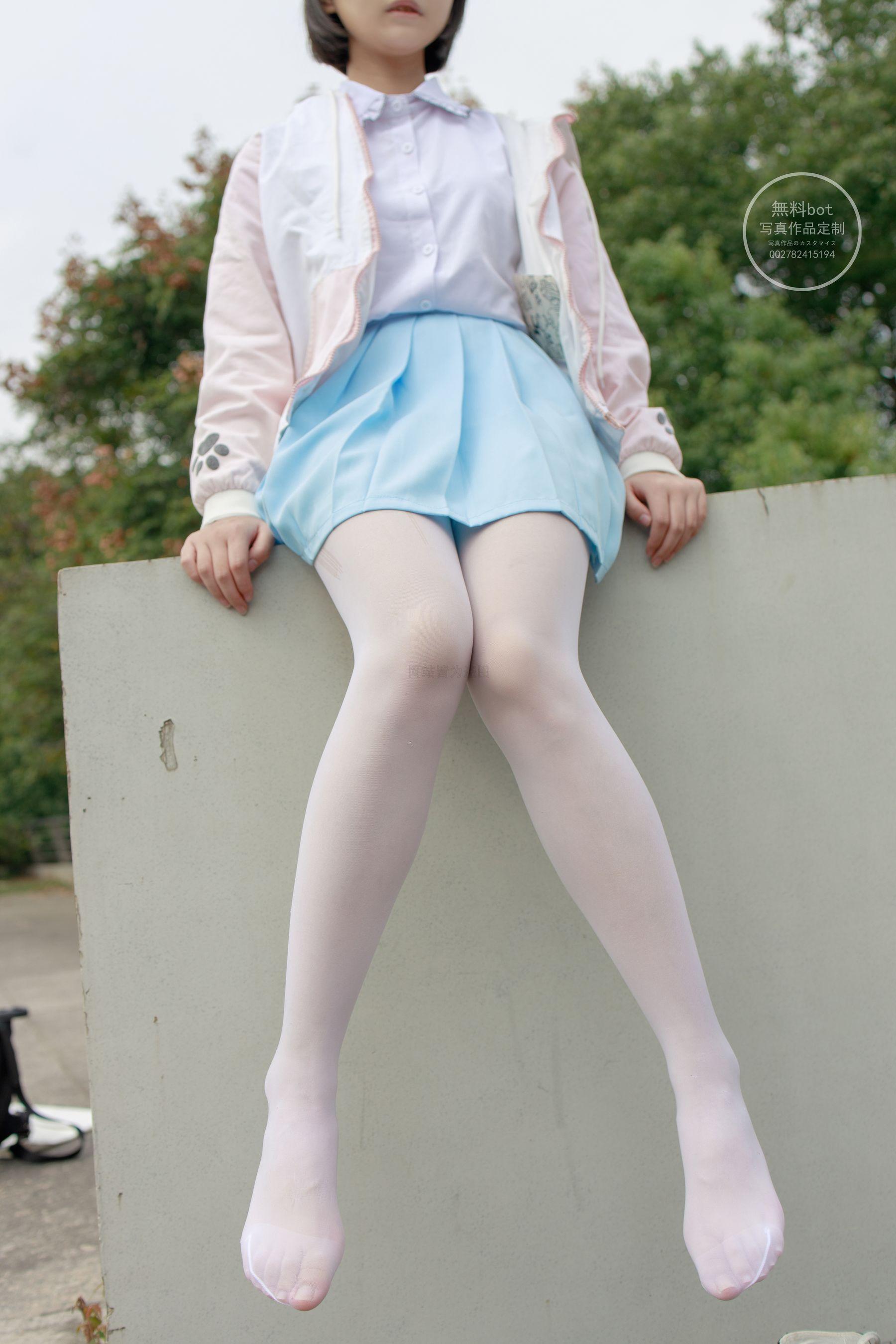 森萝财团写真 有料 NO.005 小茵 公园白丝 [68P]插图1