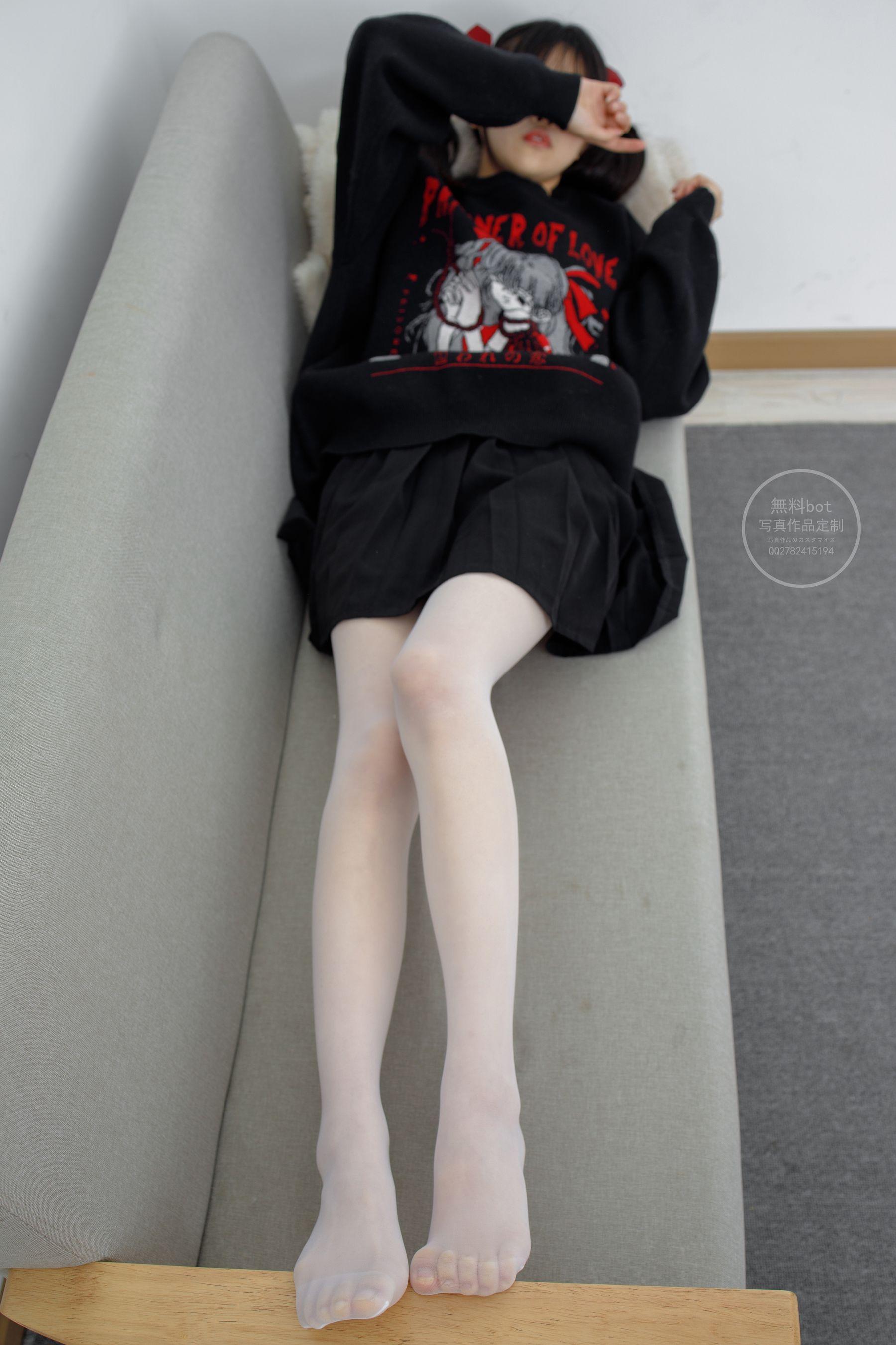 森萝财团写真 有料 NO.020 小奶糕Milky 双马尾美少女的白丝美腿 [86P]插图1