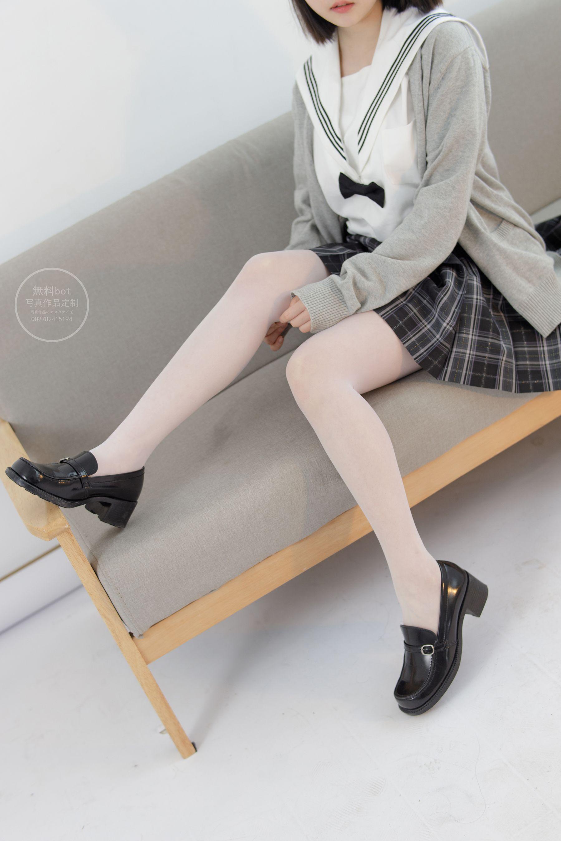 森萝财团写真 有料 NO.028 匿名 美少女的白丝JK制服 [101P]插图2