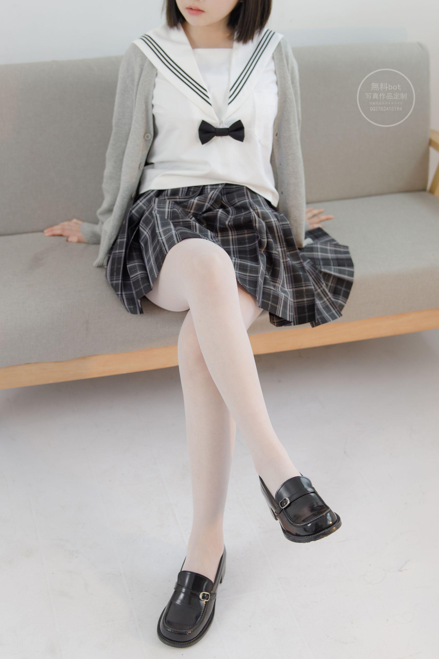 森萝财团写真 有料 NO.028 匿名 美少女的白丝JK制服 [101P]插图3