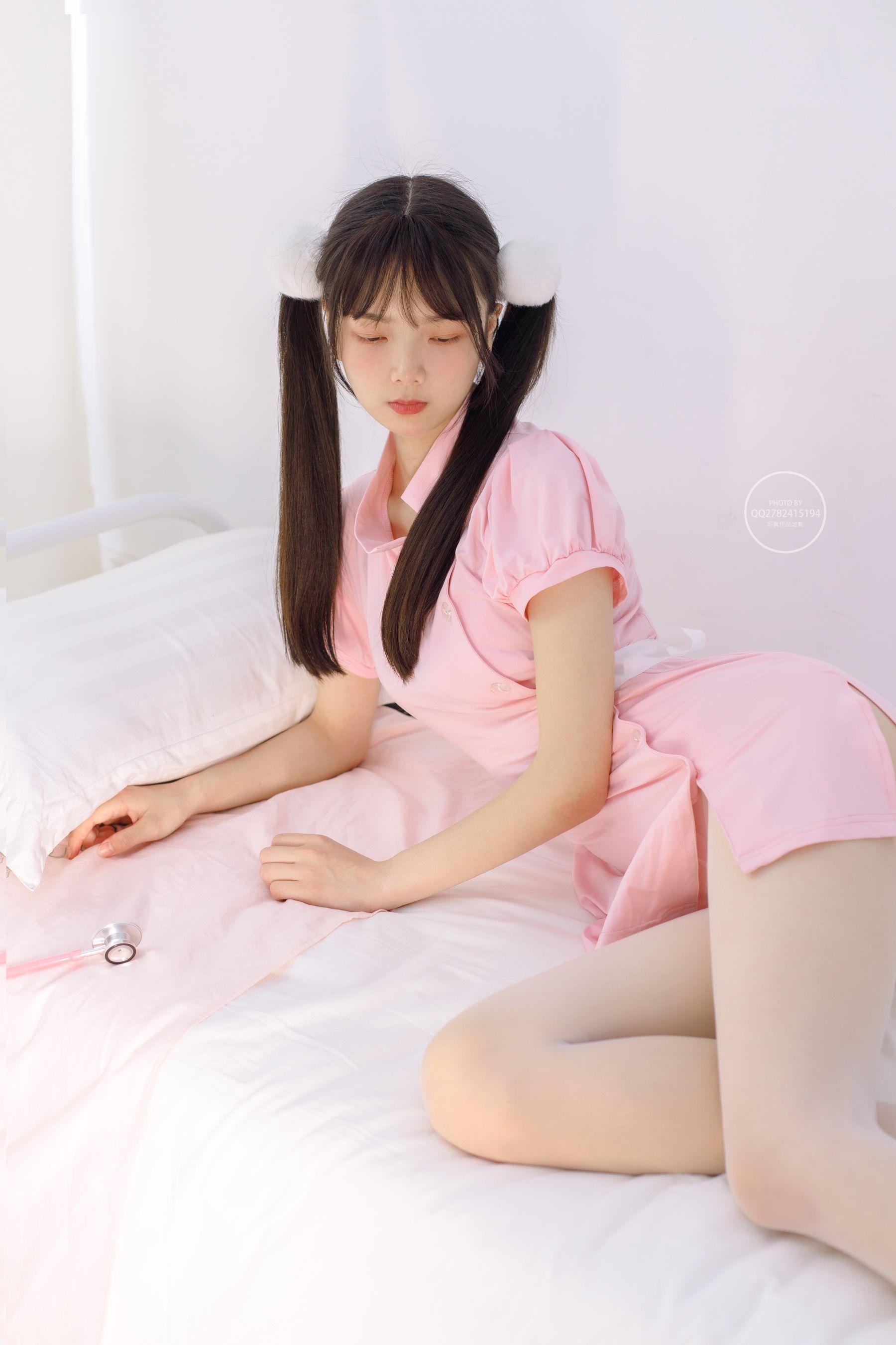 森萝财团写真 有料 NO.041粉嫩护士服白丝 [62P]插图1
