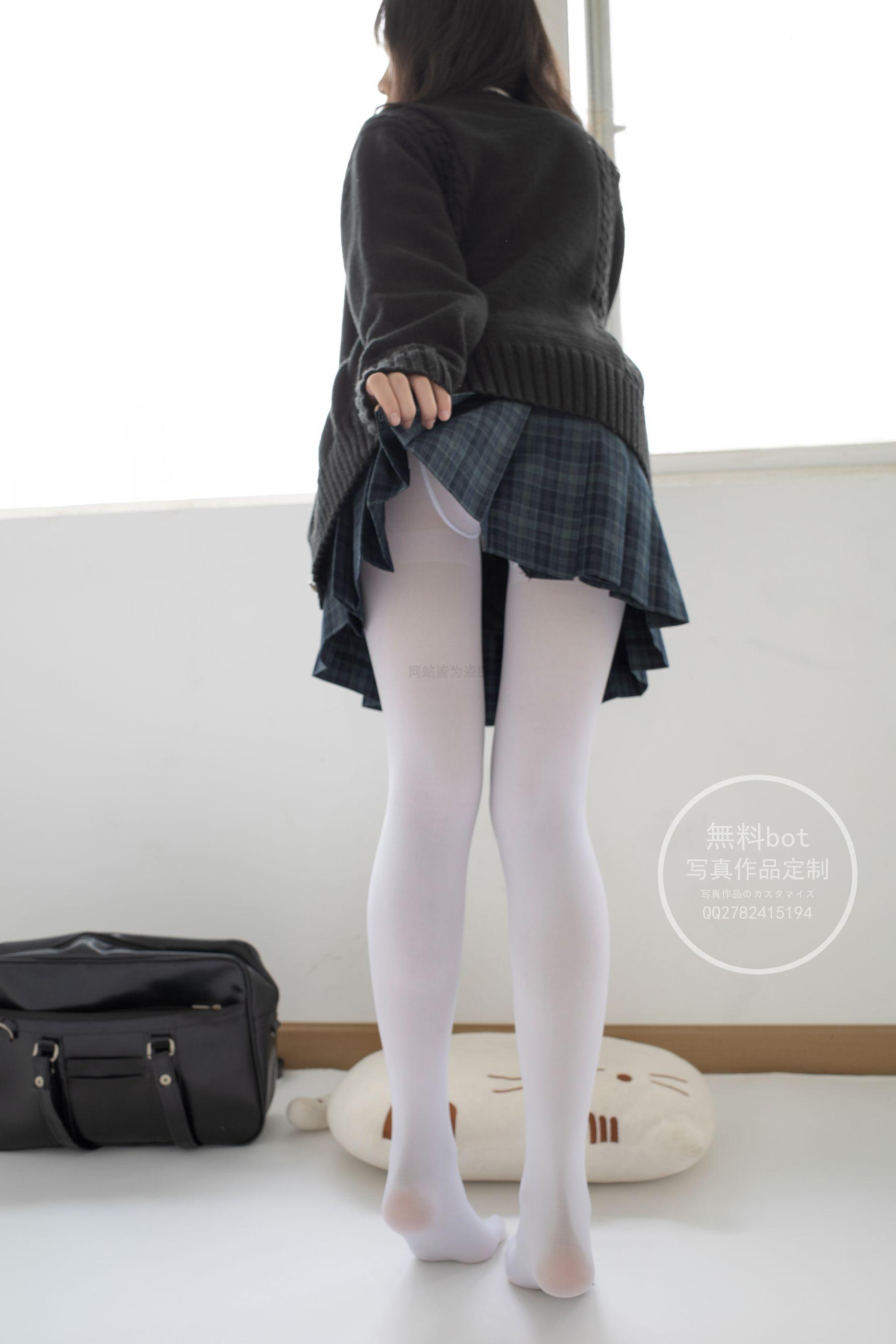 森萝财团写真 有料 NO.002 小香 室内JK白丝 [86P]插图1