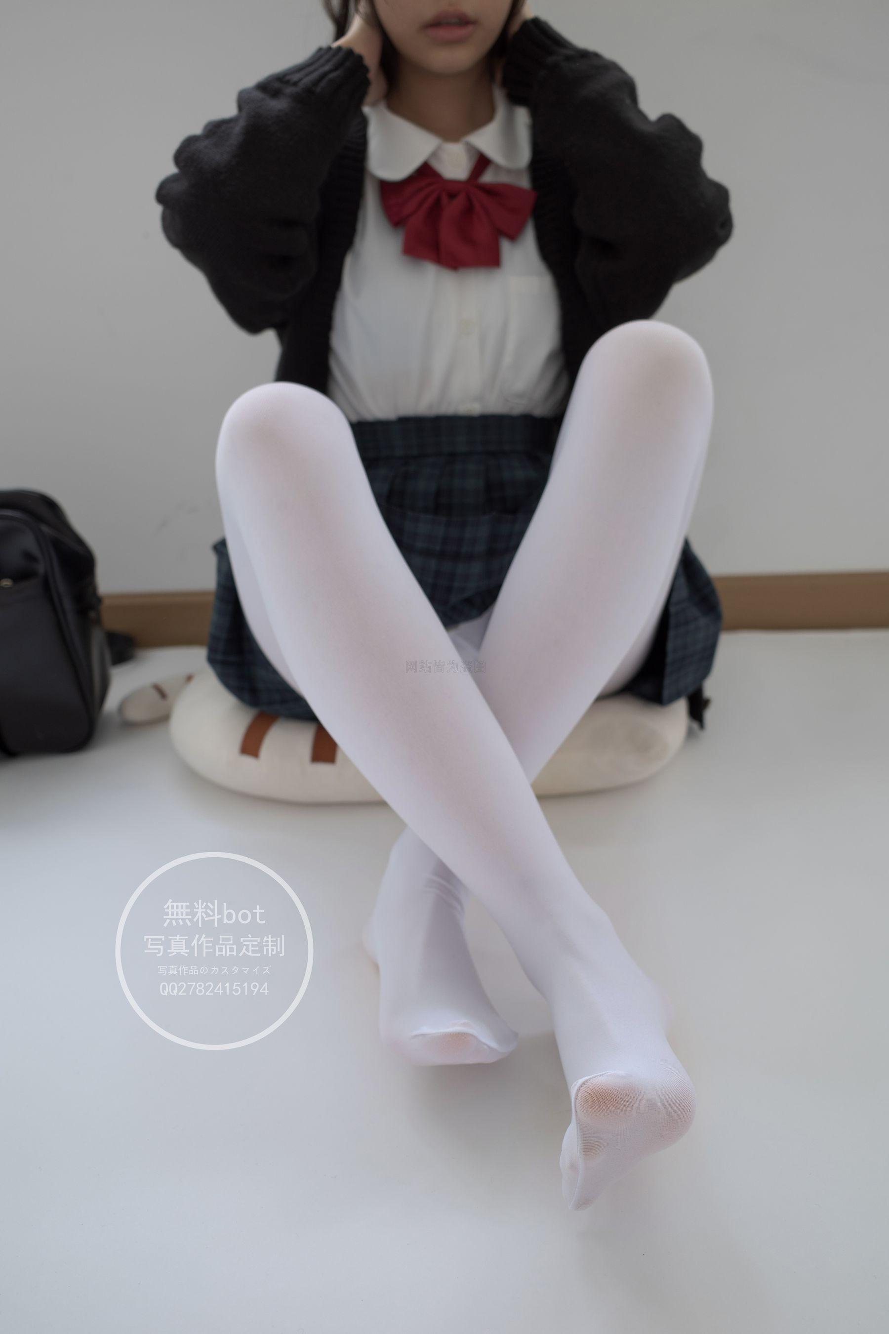 森萝财团写真 有料 NO.002 小香 室内JK白丝 [86P]插图6