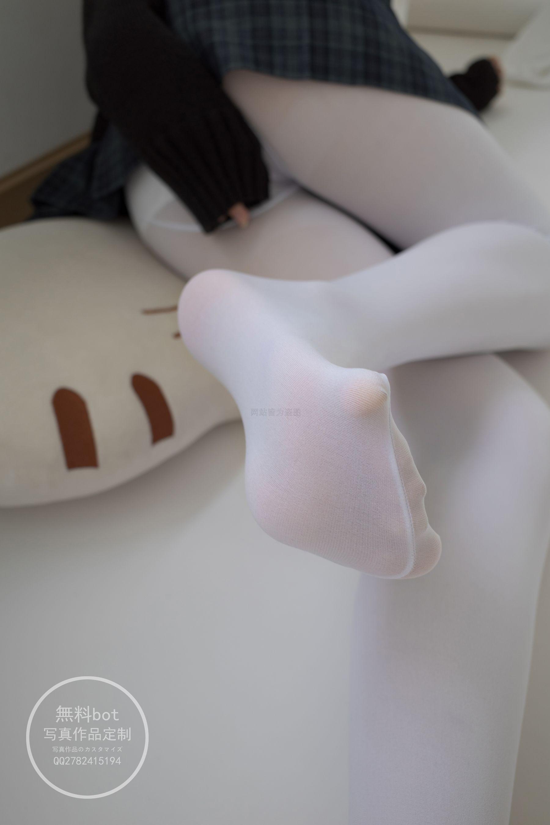 森萝财团写真 有料 NO.002 小香 室内JK白丝 [86P]插图7