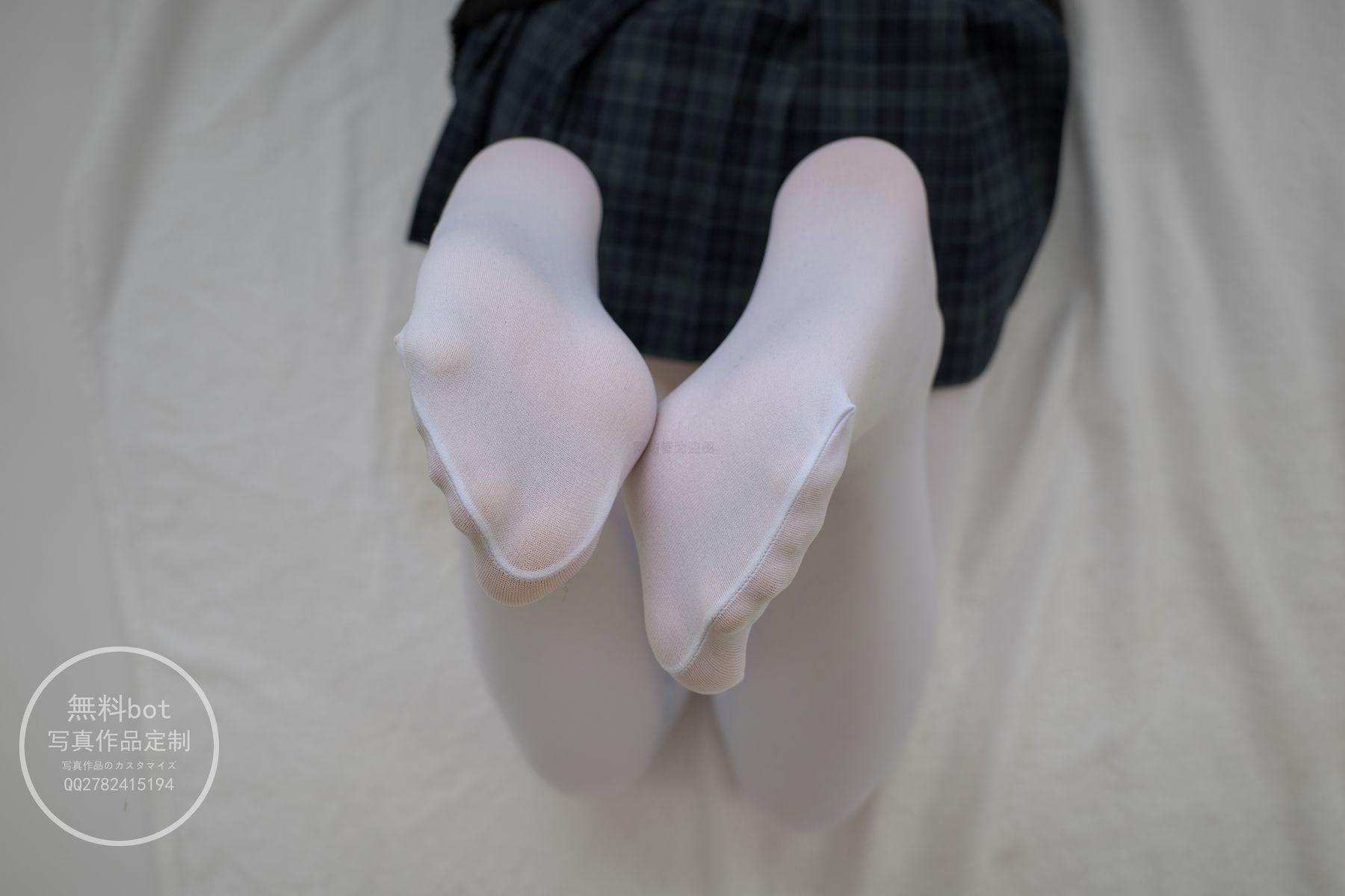 森萝财团写真 有料 NO.002 小香 室内JK白丝 [86P]插图2