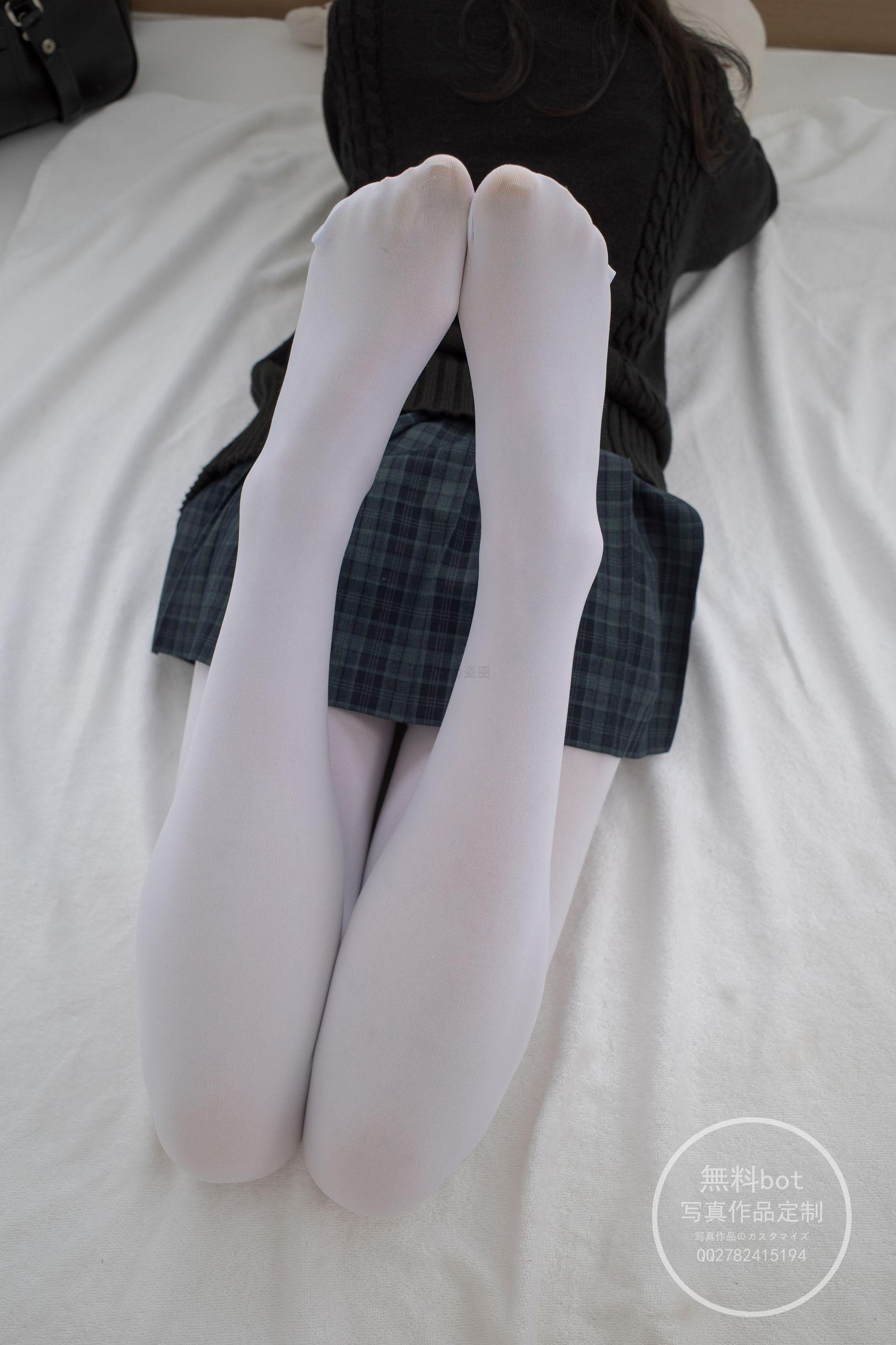 森萝财团写真 有料 NO.002 小香 室内JK白丝 [86P]插图7