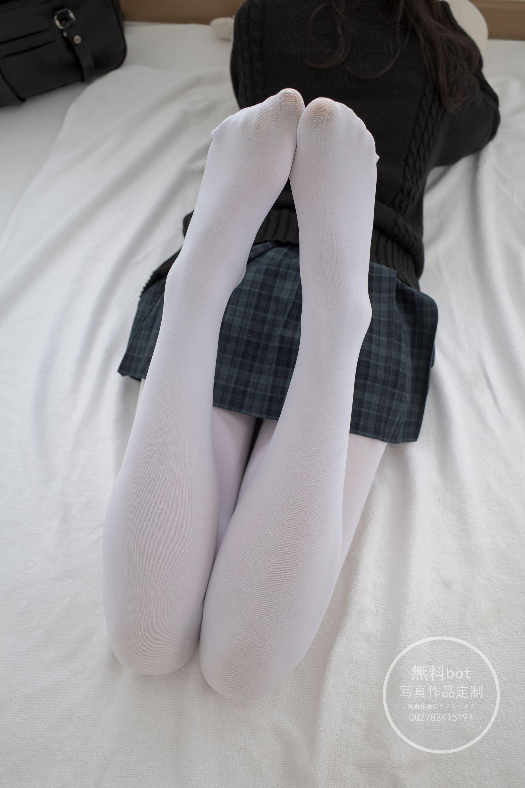 森萝财团写真 有料 NO.002 小香 室内JK白丝 [86P]插图8