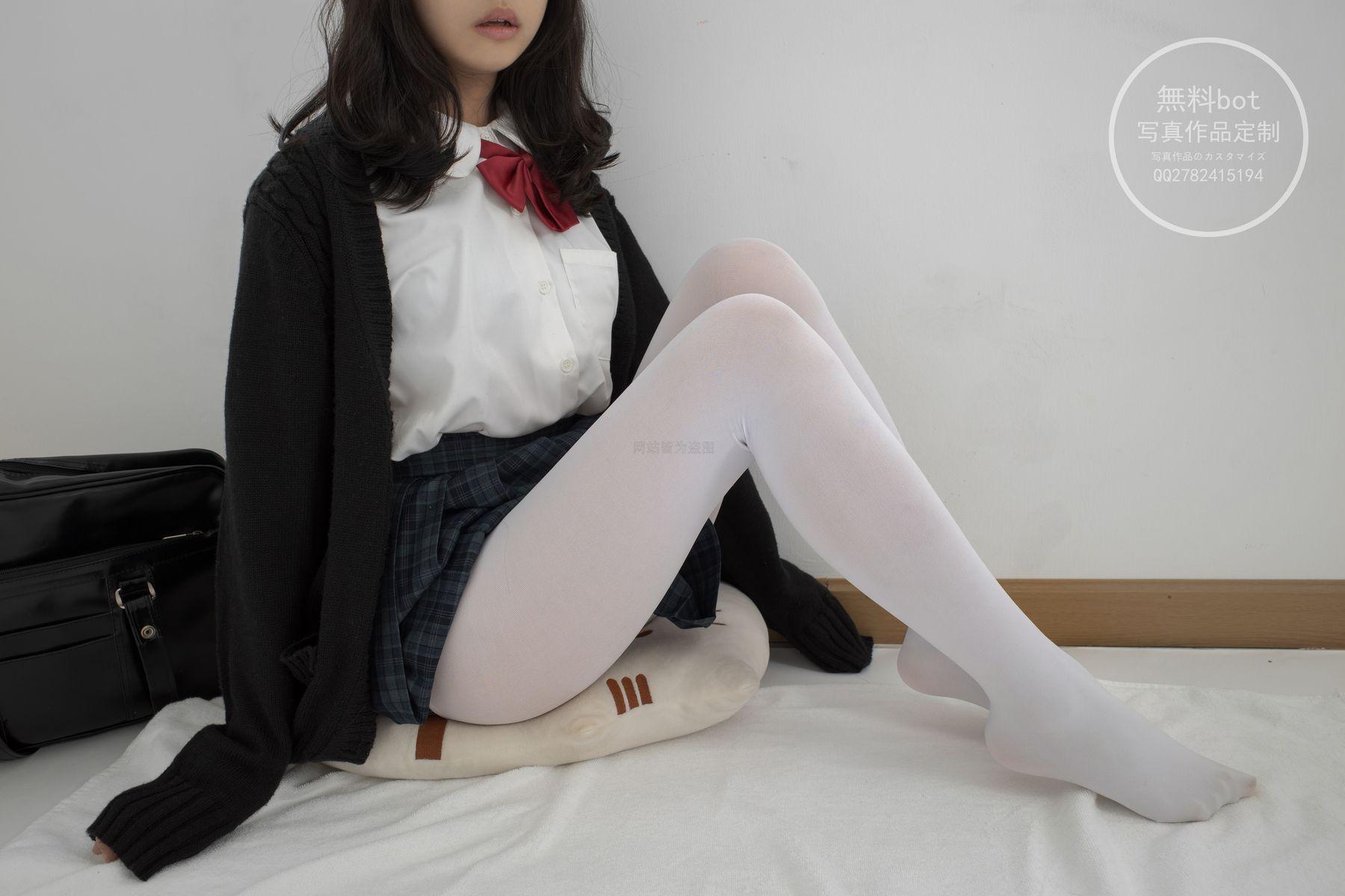 森萝财团写真 有料 NO.002 小香 室内JK白丝 [86P]插图8