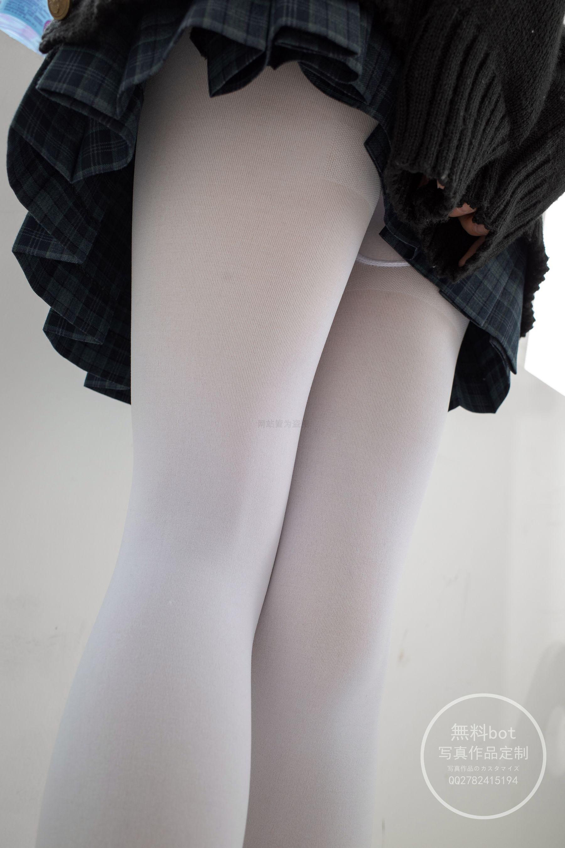 森萝财团写真 有料 NO.002 小香 室内JK白丝 [86P]插图