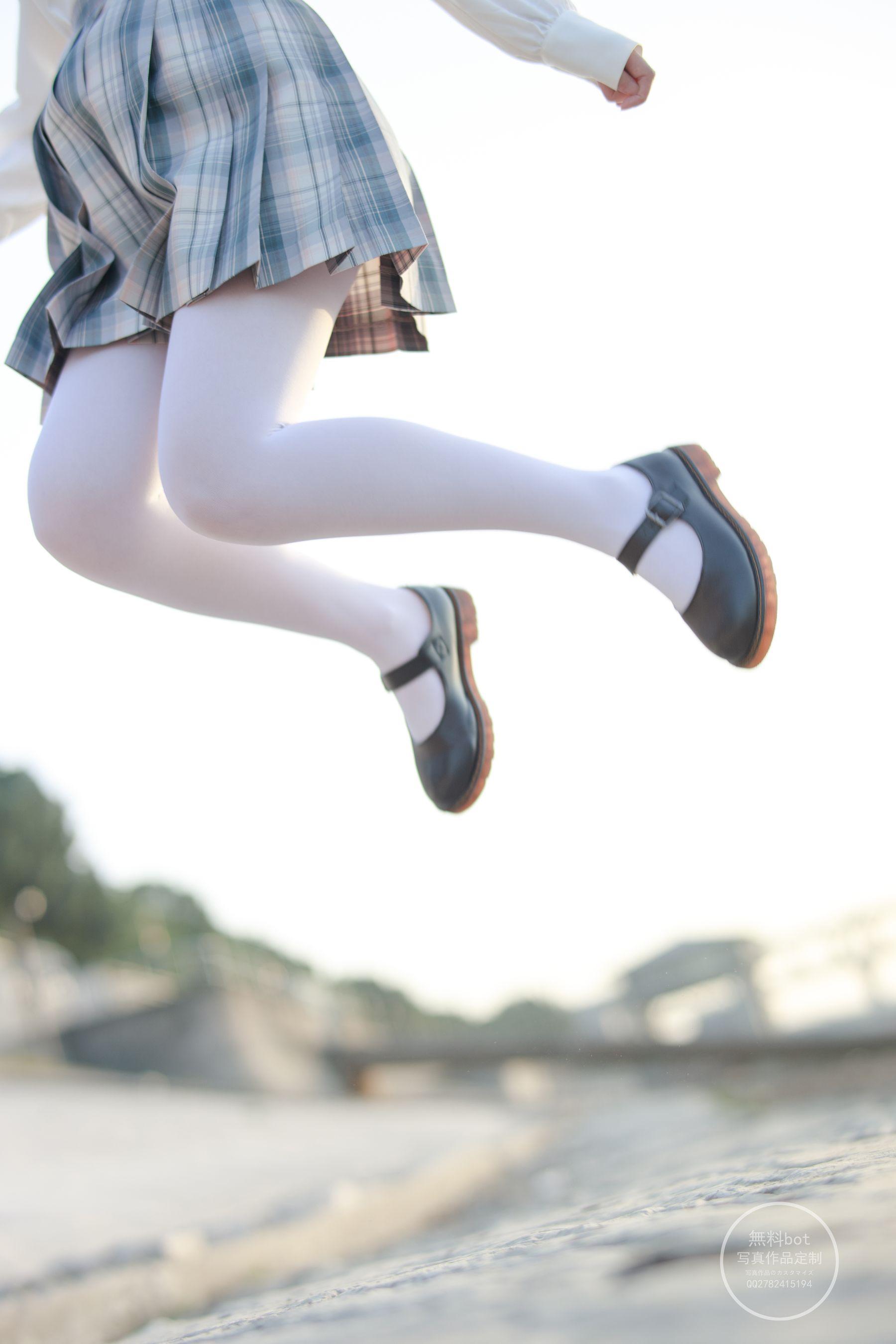 森萝财团写真 有料 NO.012 吸吸&匿名 [80P]插图