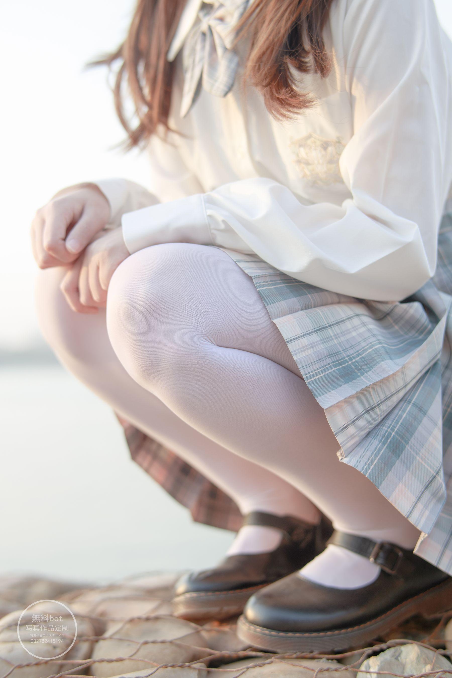 森萝财团写真 有料 NO.012 吸吸&匿名 [80P]插图5