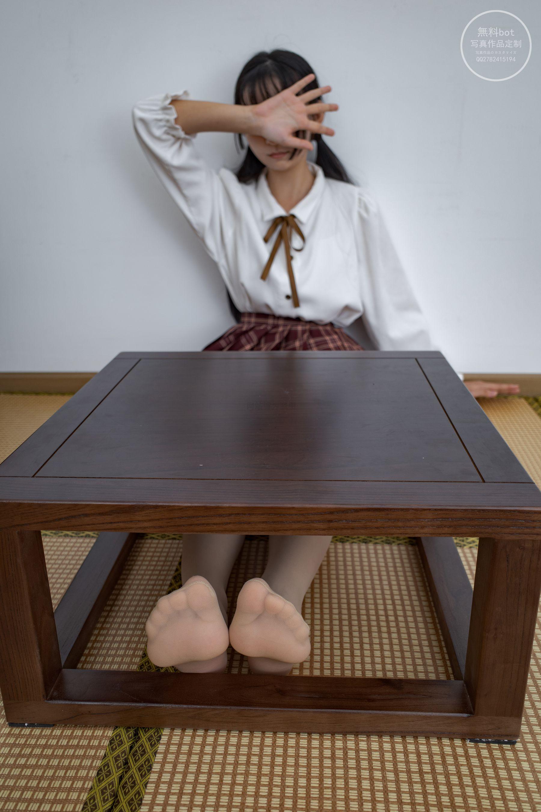 森萝财团写真 有料 NO.003 依依 肉丝百褶小红裙 [95P]插图9