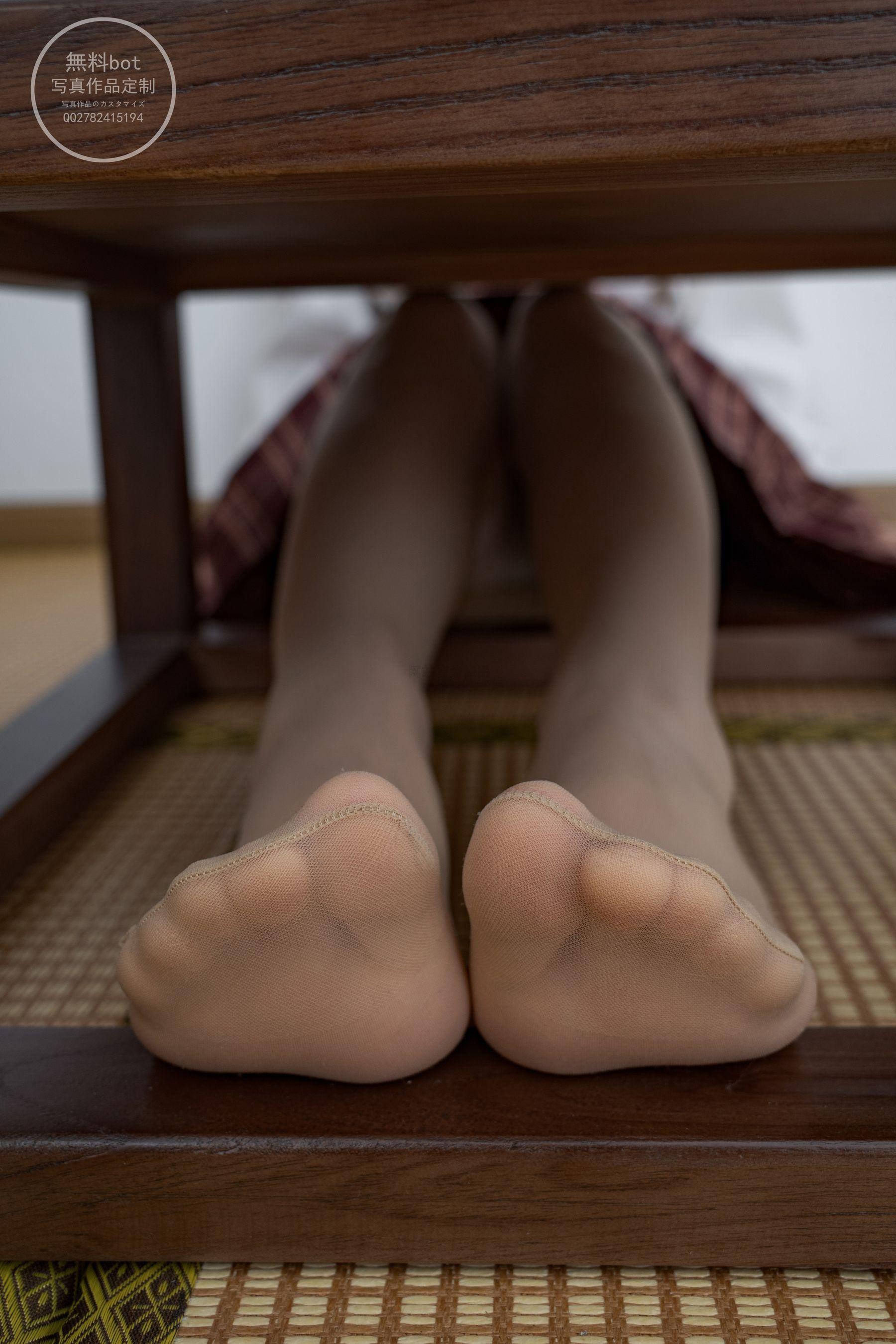 森萝财团写真 有料 NO.003 依依 肉丝百褶小红裙 [95P]插图2