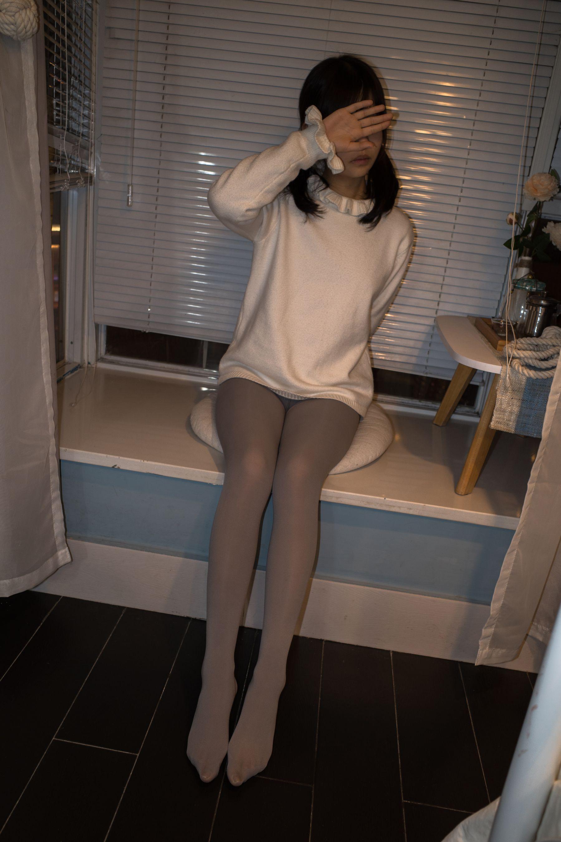 森萝财团 番外-002 小香 灰丝80D [92P]插图7