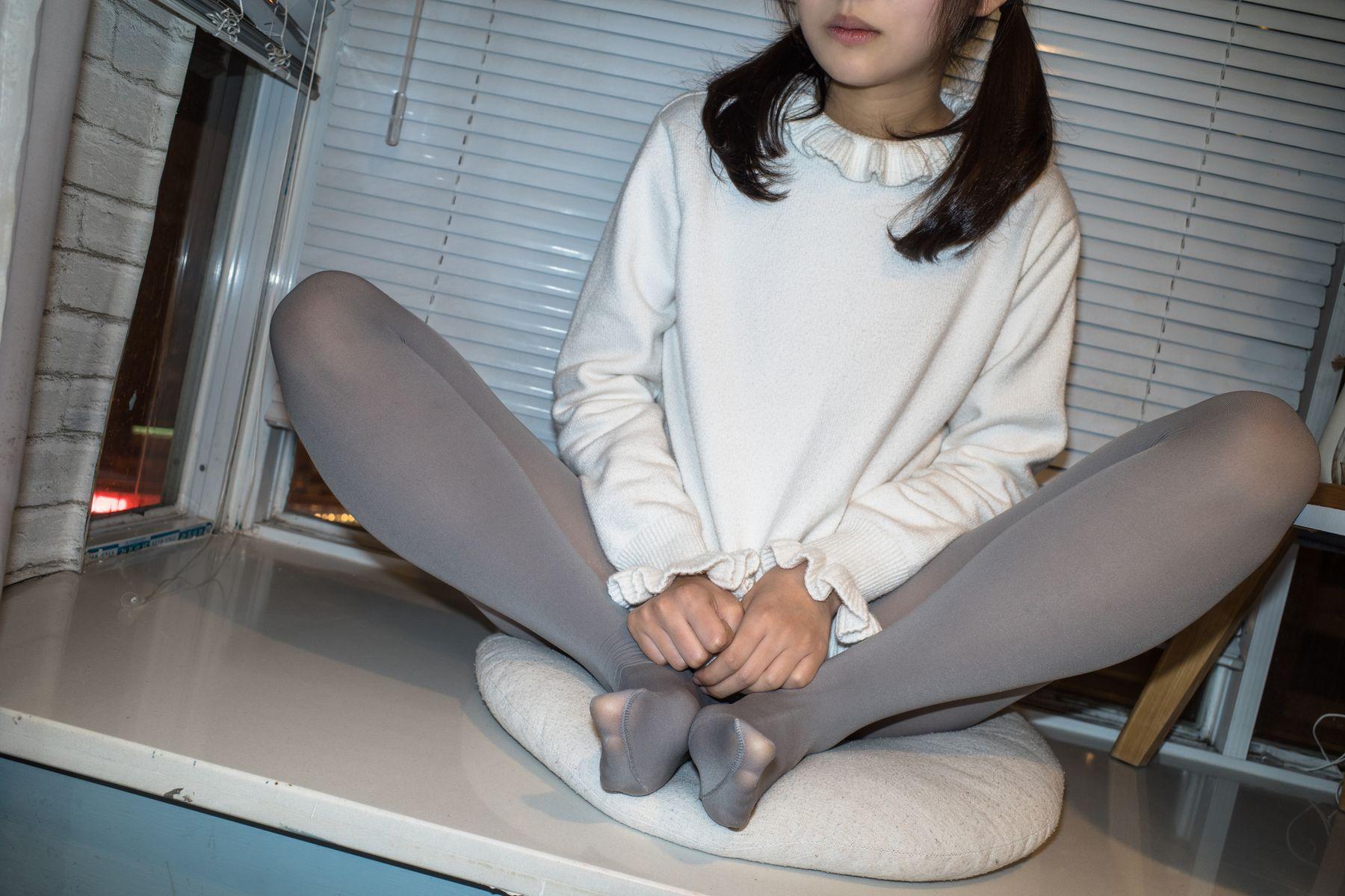 森萝财团 番外-002 小香 灰丝80D [92P]插图9