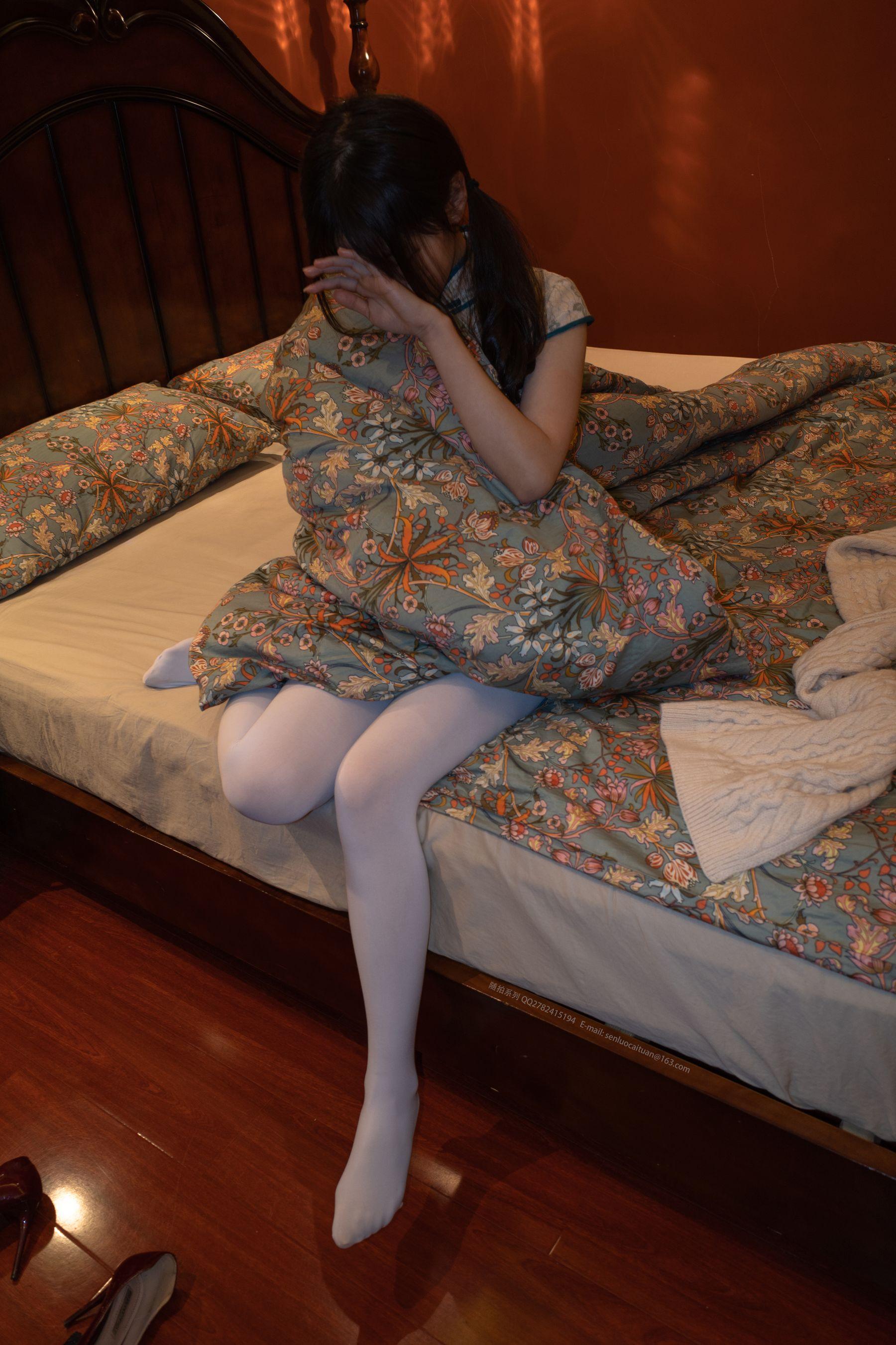 森萝财团 番外-001 小香 白丝80D [77P]插图7