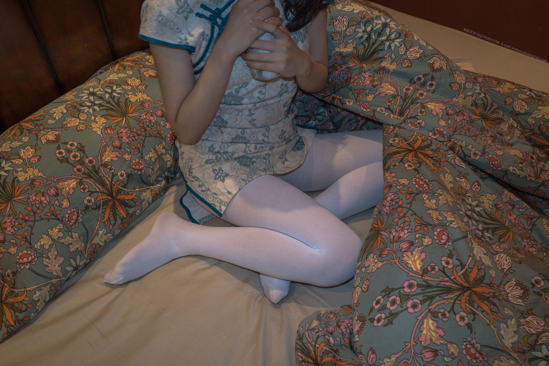 森萝财团 番外-001 小香 白丝80D [77P]插图2