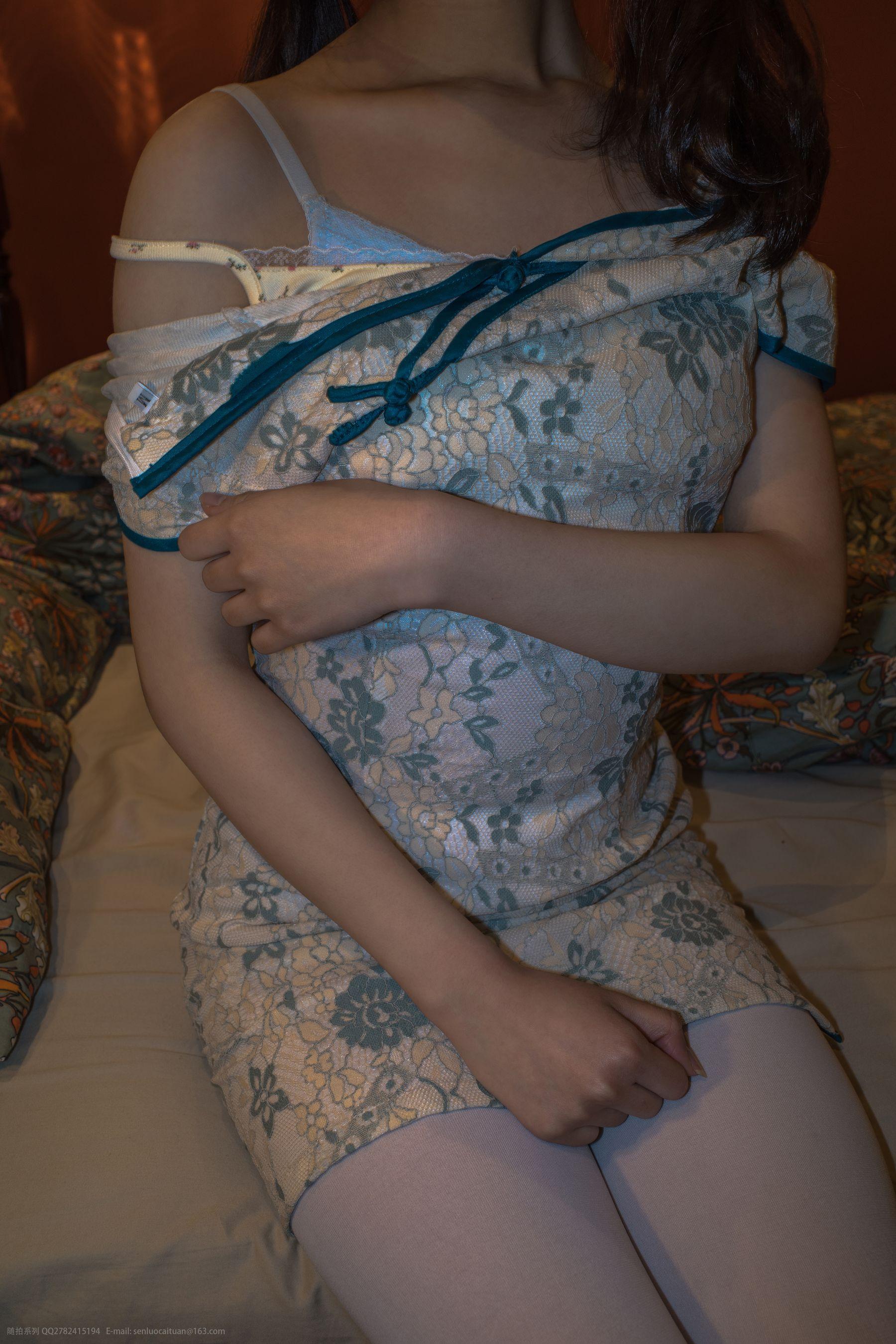 森萝财团 随拍-001 小香 白丝80D [77P]插图5