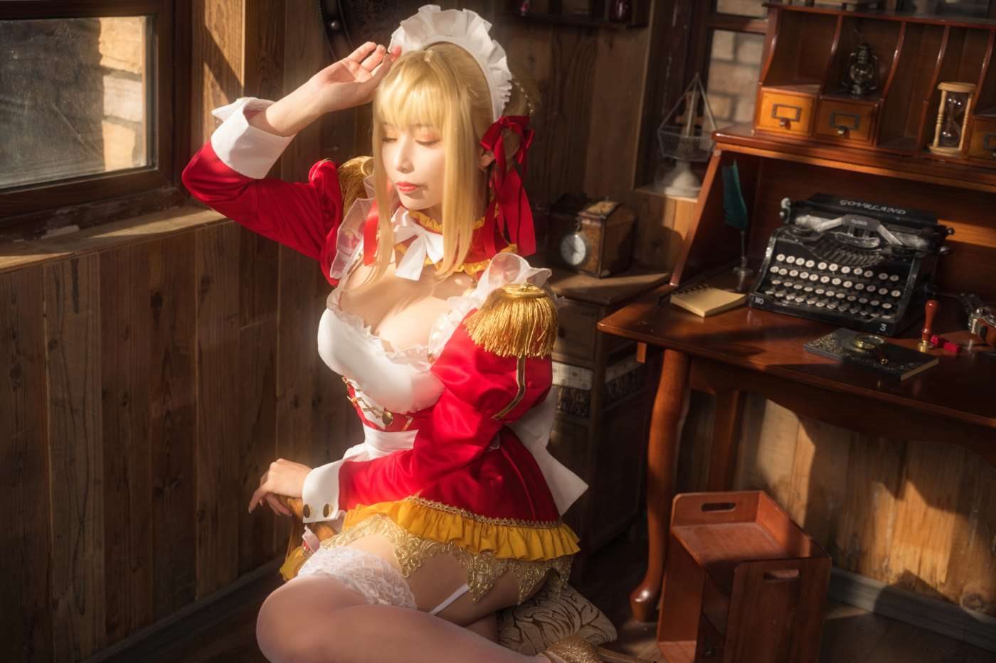 爱老师_PhD  尼禄YD女仆 [18P]插图2