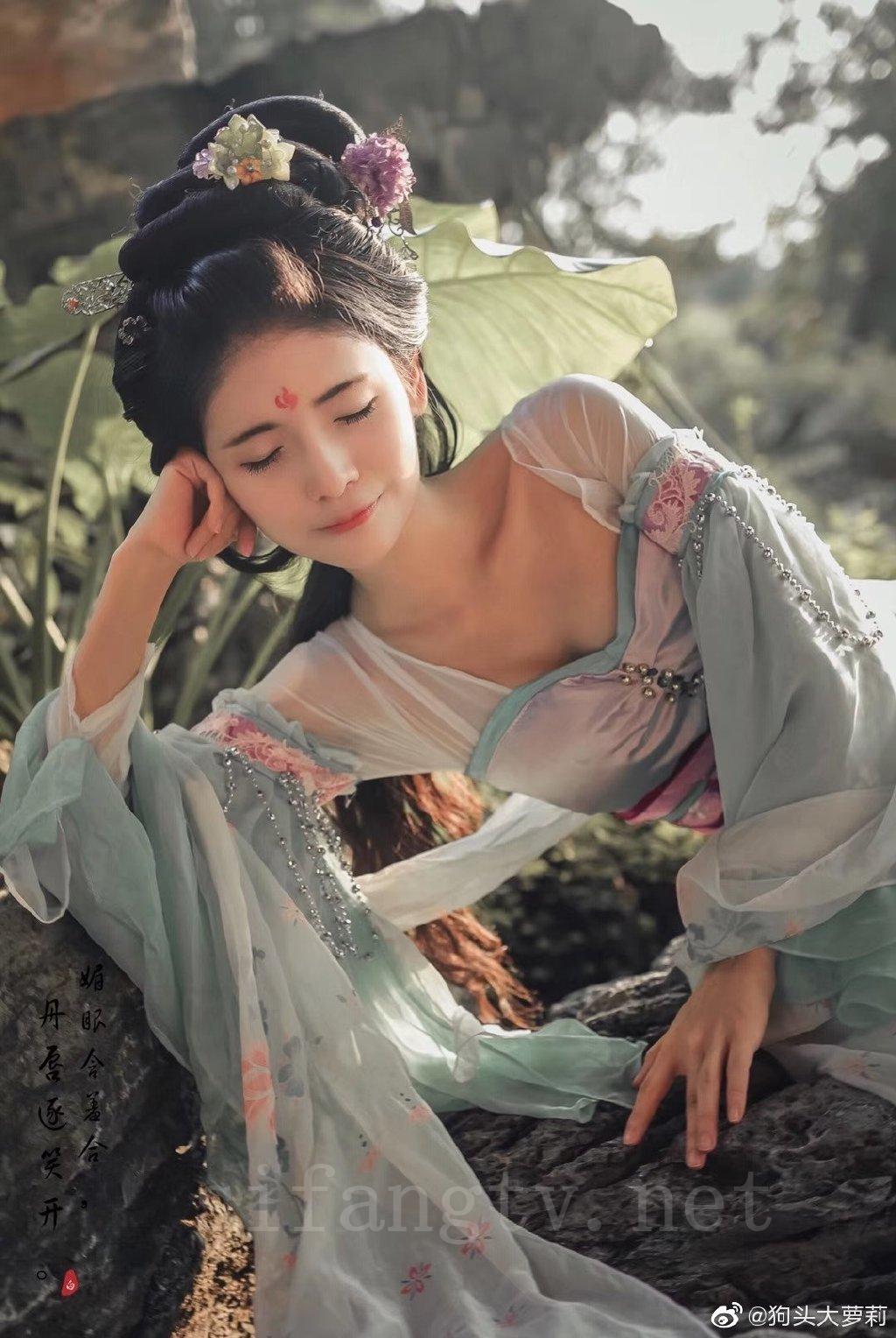 狗头大萝莉 COS合集[218P]插图7