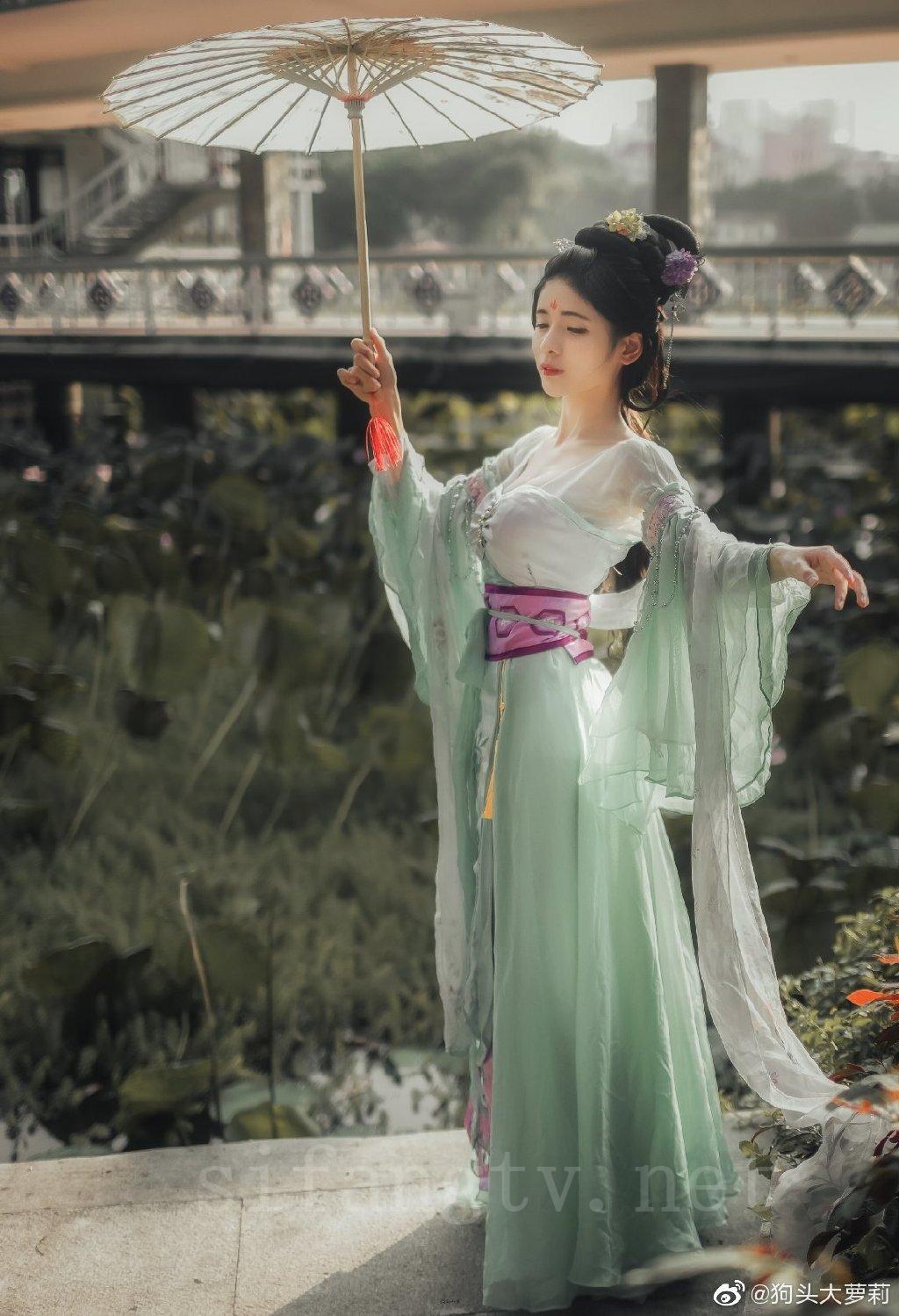 狗头大萝莉 COS合集[218P]插图2