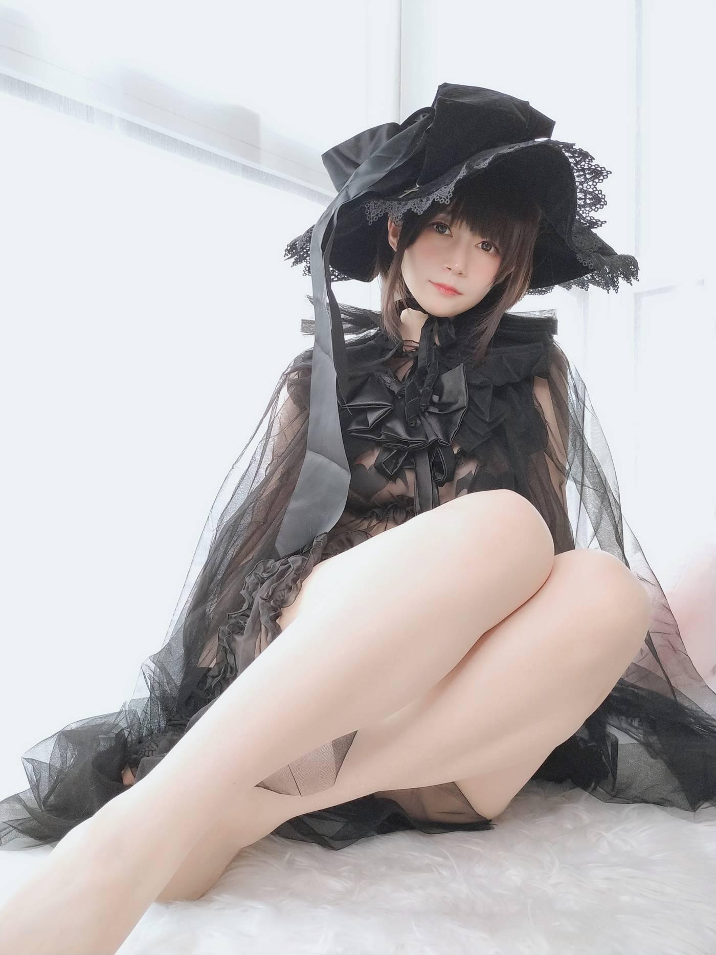 白银81 – 自撮り Vol.44 见习魔女 [126P]插图3