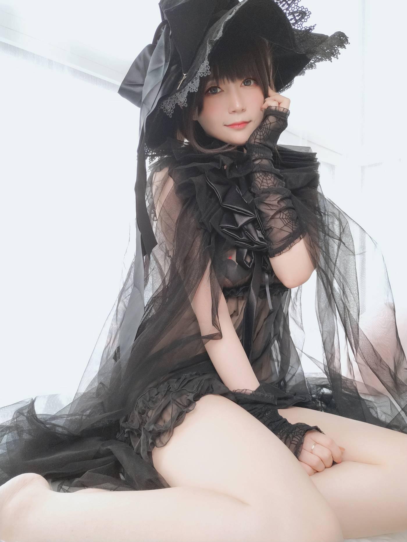 白银81 – 自撮り Vol.44 见习魔女 [126P]插图4