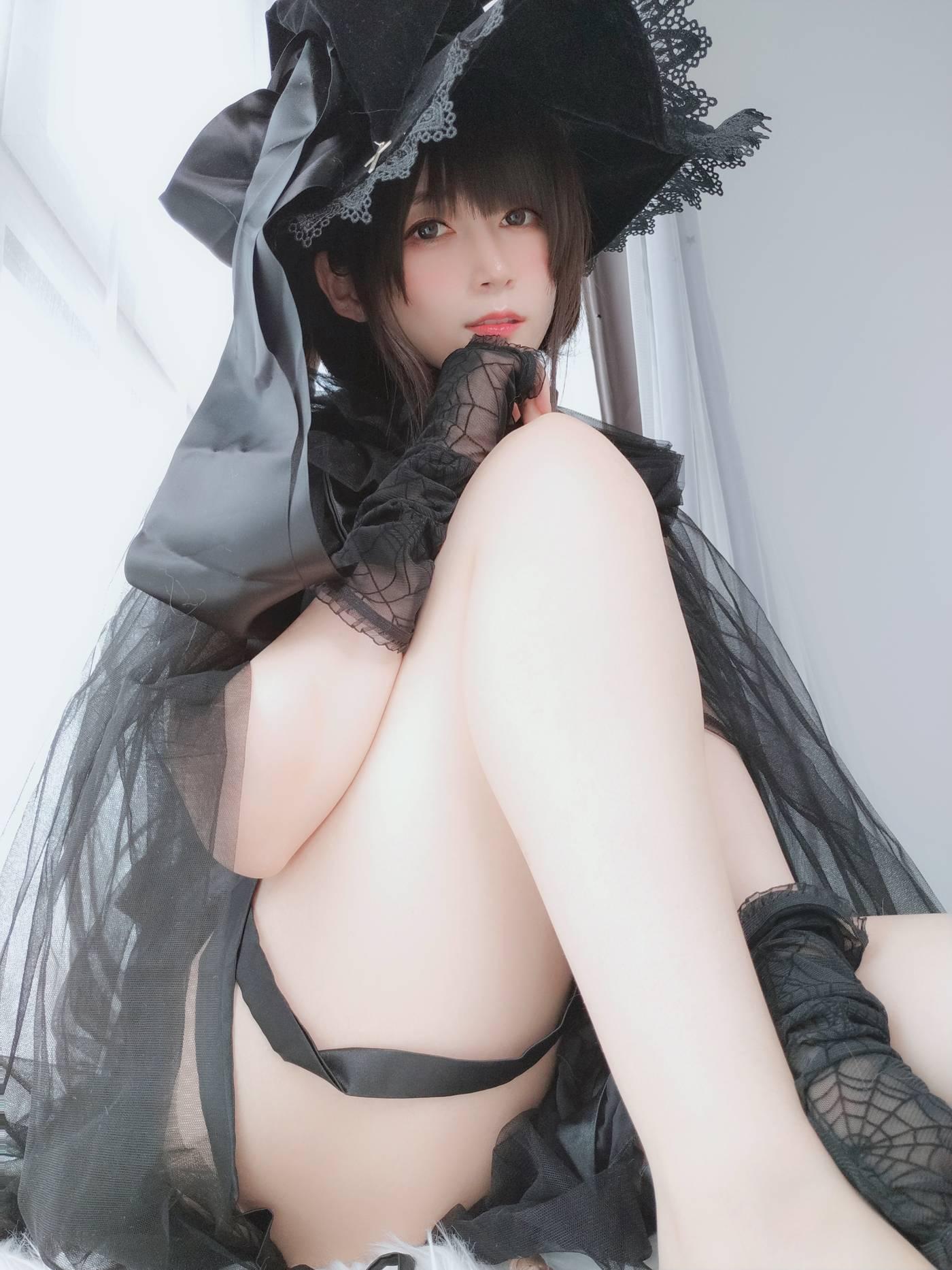 白银81 – 自撮り Vol.44 见习魔女 [126P]插图9