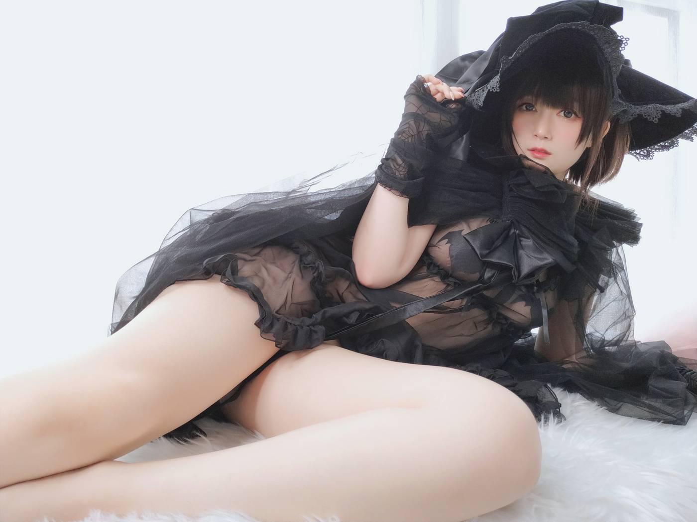 白银81 – 自撮り Vol.44 见习魔女 [126P]插图3