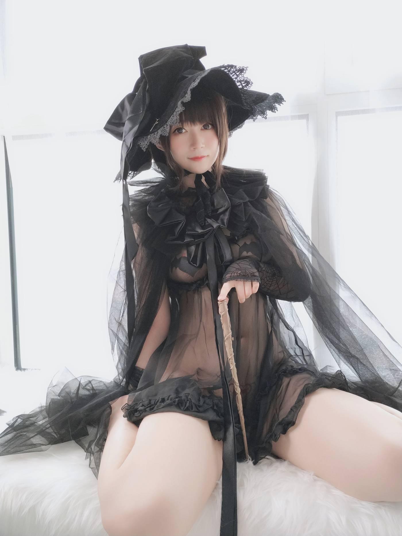 白银81 – 自撮り Vol.44 见习魔女 [126P]插图5