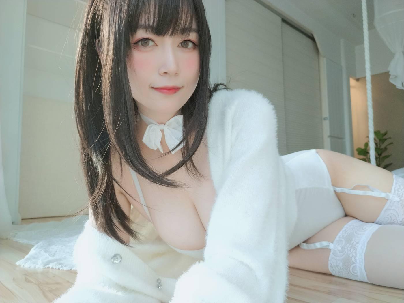 白银81 – 自撮り Vol.52 白丝兔子 [109P]插图1