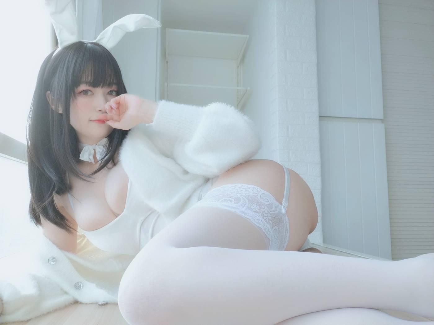 白银81 – 自撮り Vol.52 白丝兔子 [109P]插图3