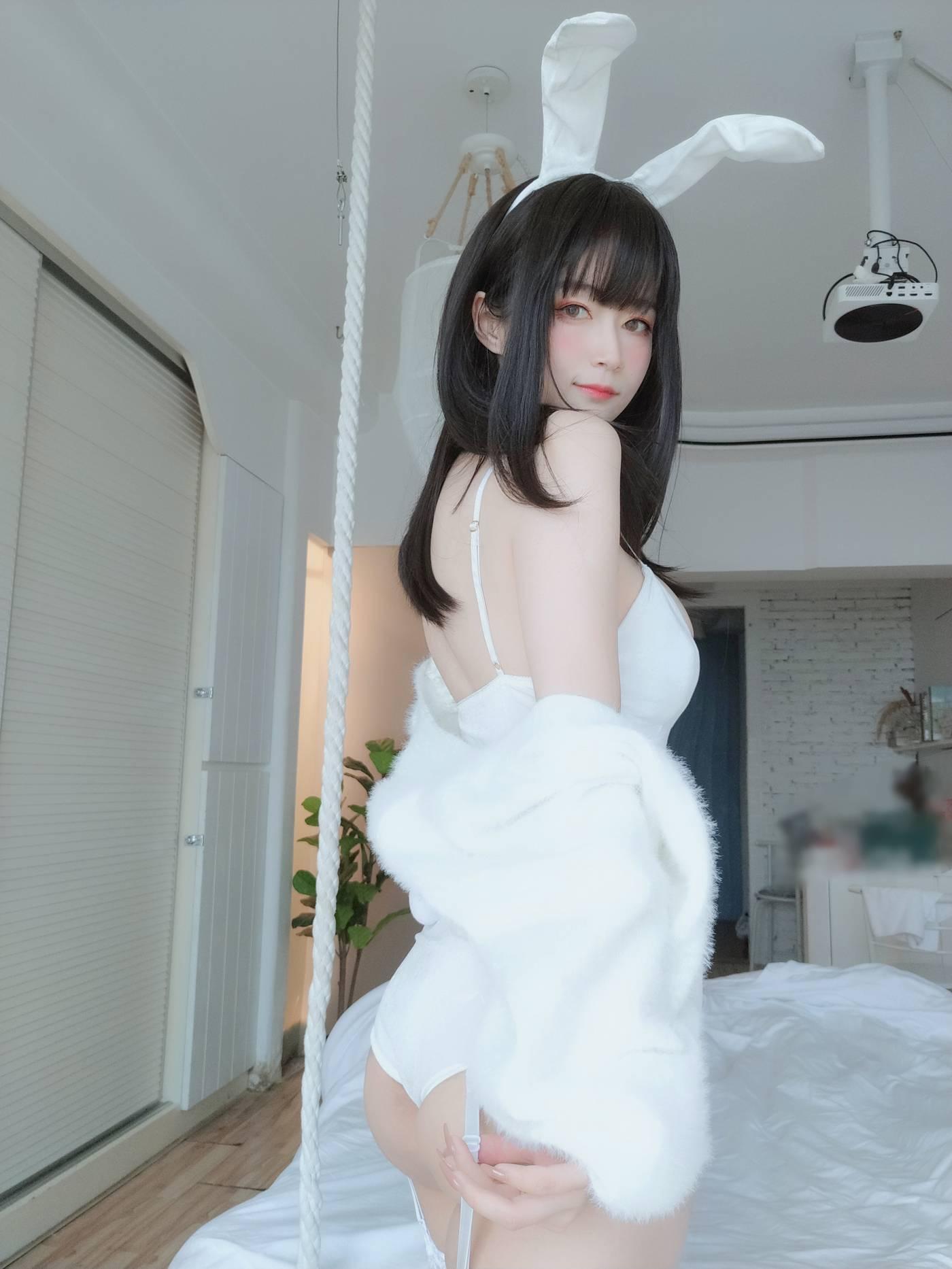 白银81 – 自撮り Vol.52 白丝兔子 [109P]插图2