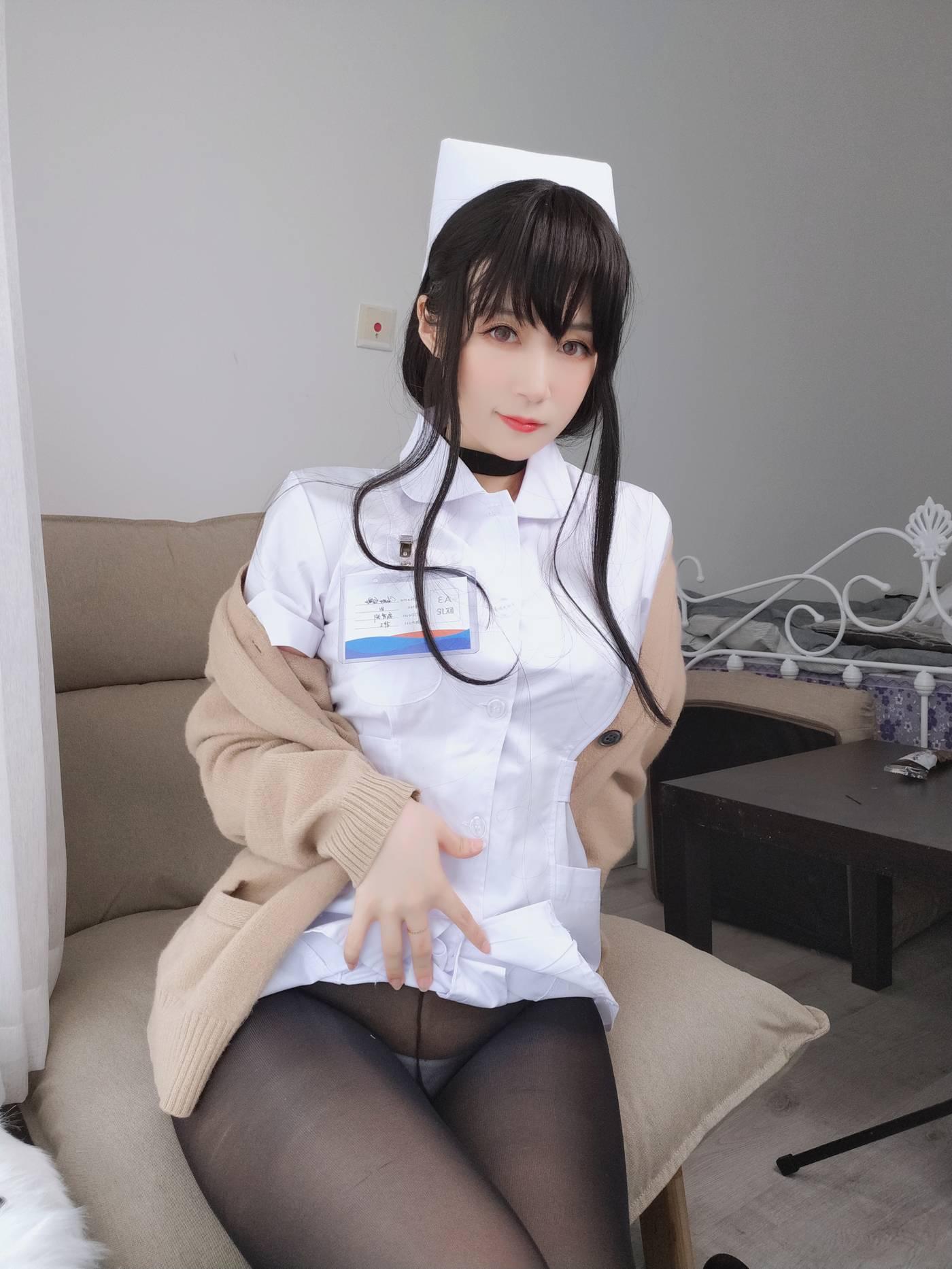 白银81 – NO.21 长发小护士[66P]插图1