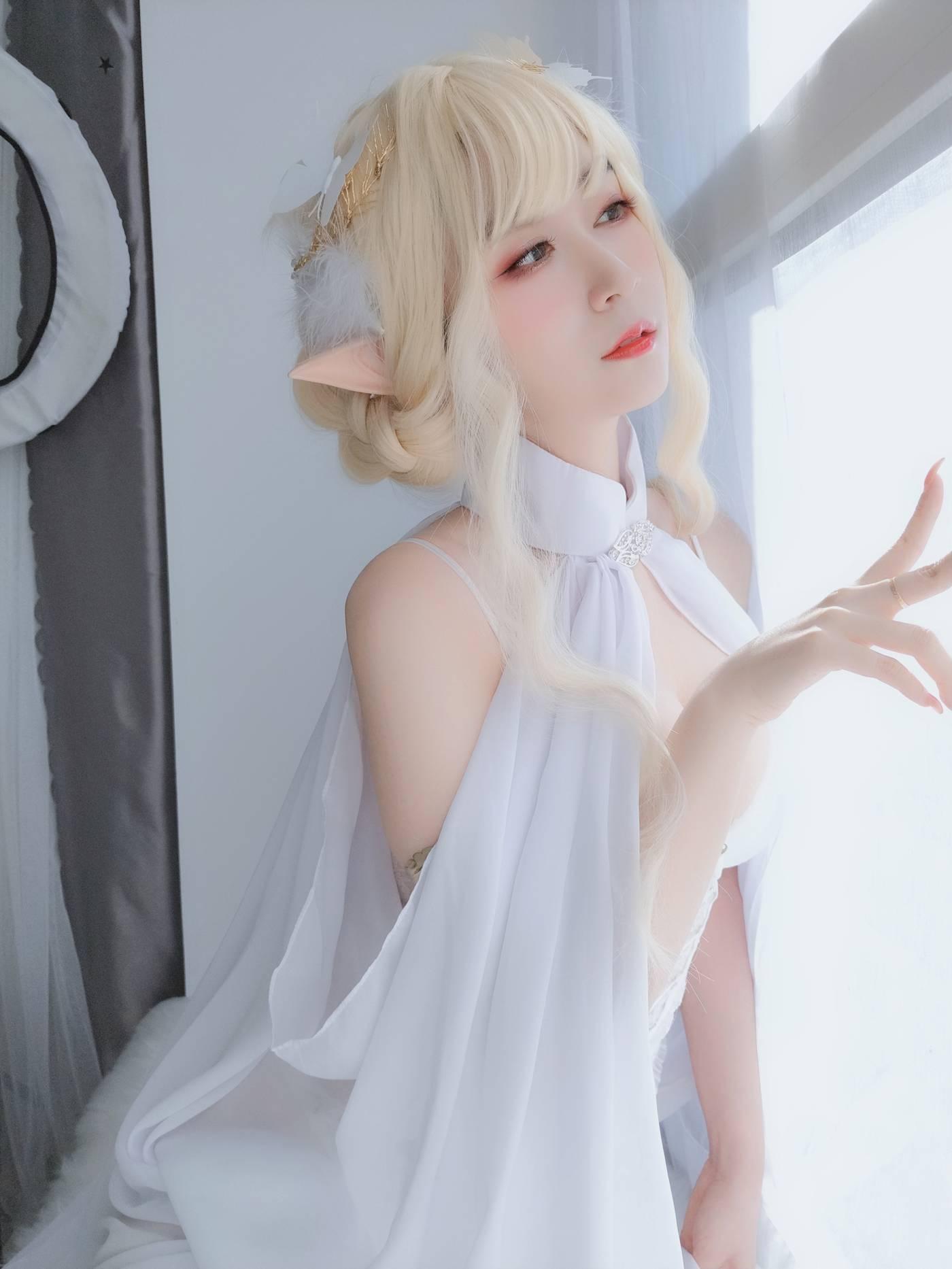 白银81 – 自撮り Vol.45 小白羊 [141P]插图1