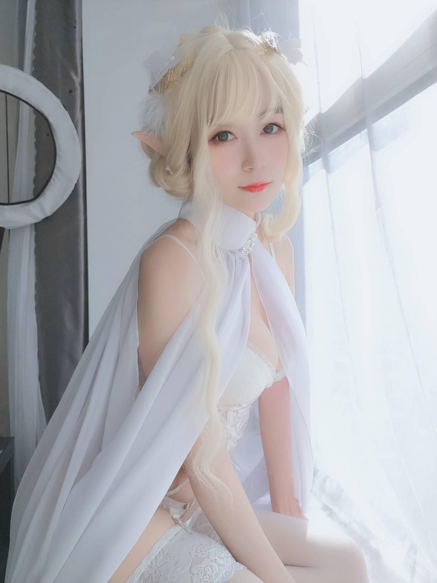 白银81 – 自撮り Vol.45 小白羊 [141P]插图1