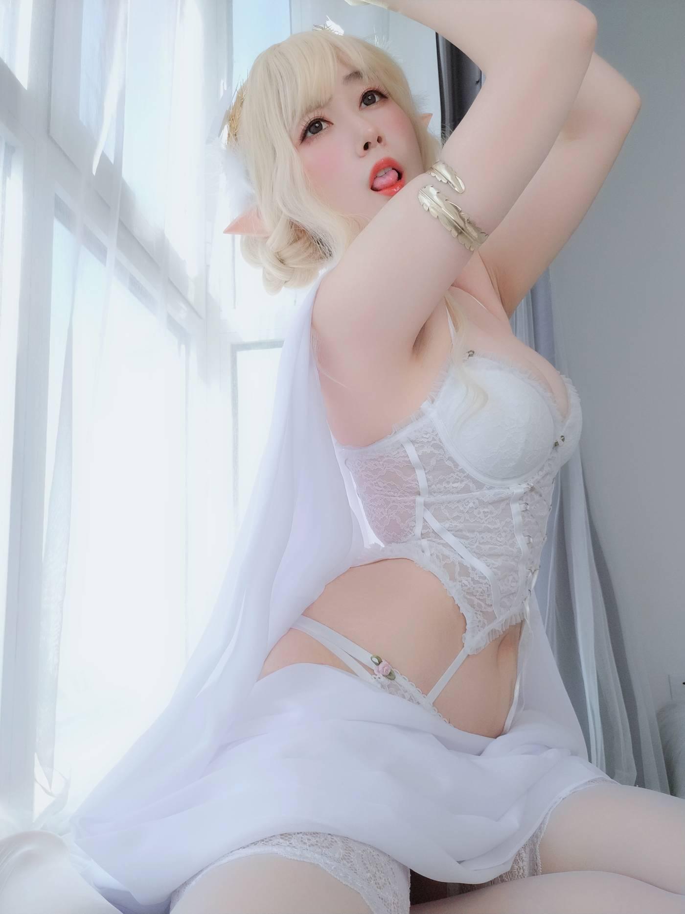 白银81 – 自撮り Vol.45 小白羊 [141P]插图1