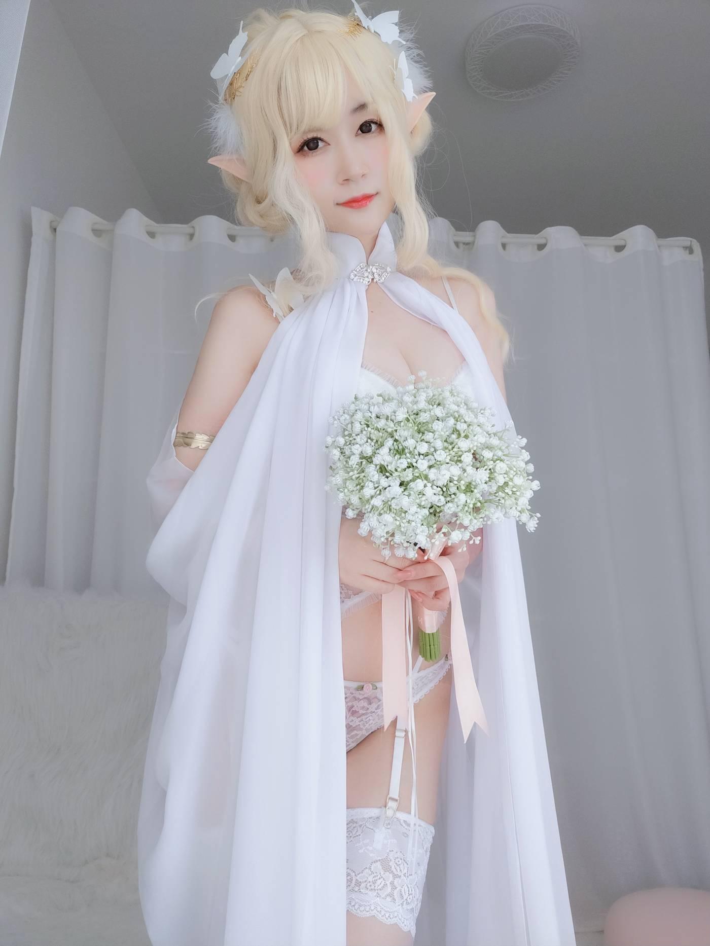 白银81 – 自撮り Vol.45 小白羊 [141P]插图1
