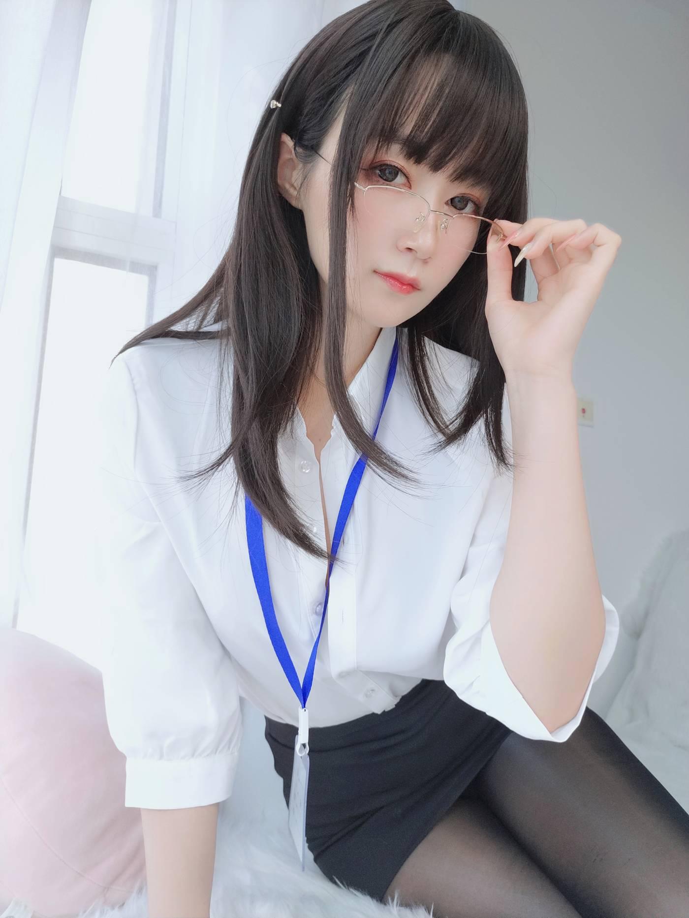 白银81 – NO.49 制服 [125P]插图1