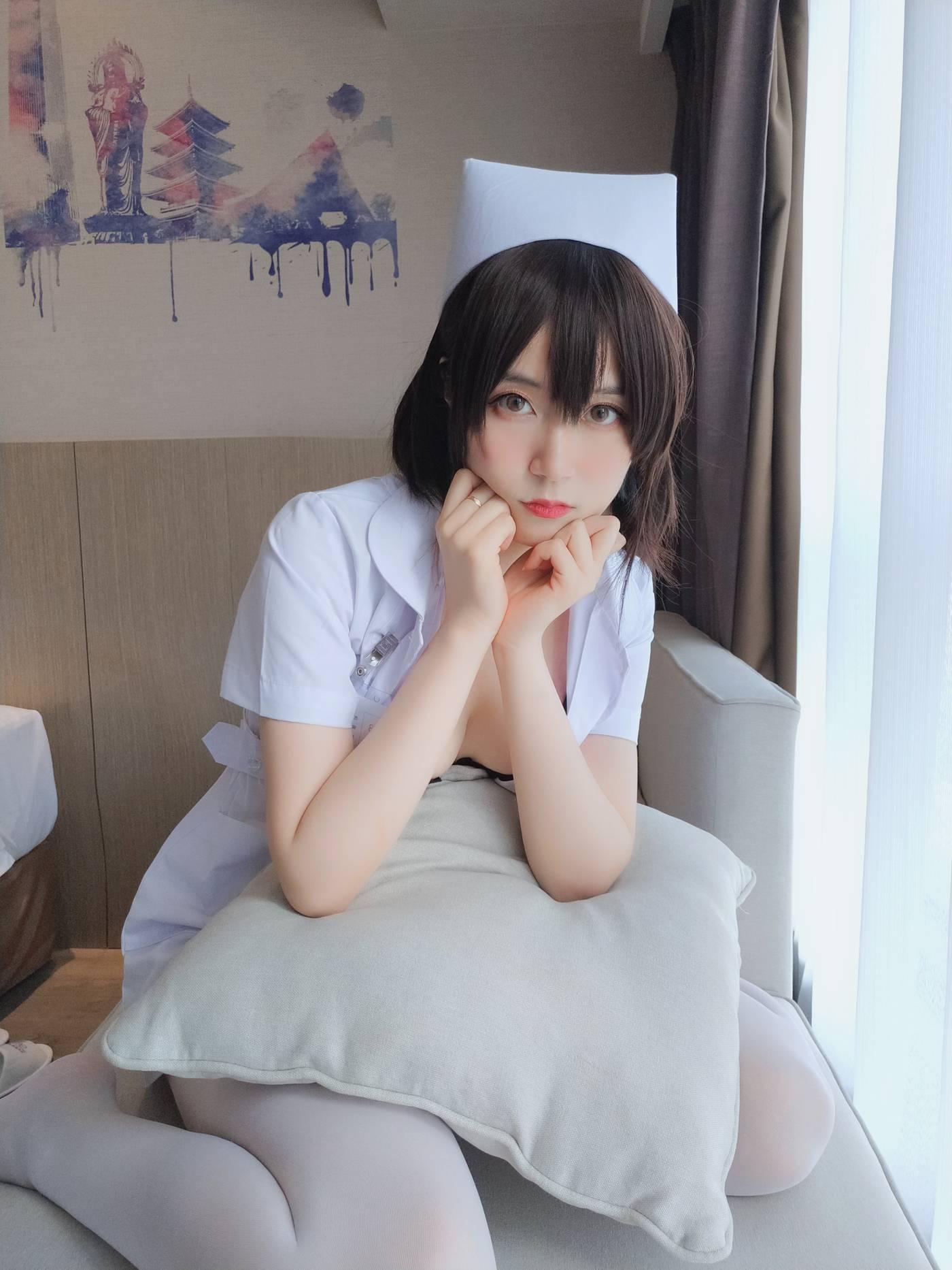 白银81 – NO.13 短发小护士[37P]插图8