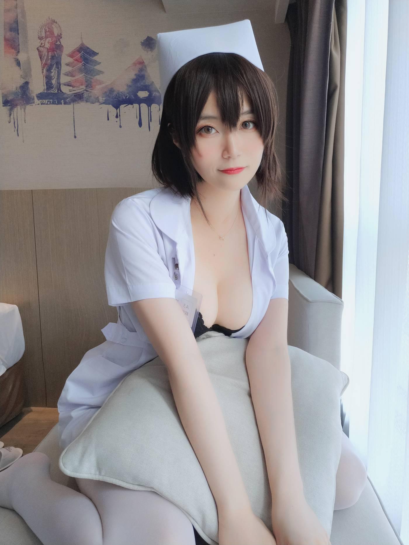 白银81 – NO.13 短发小护士[37P]插图9