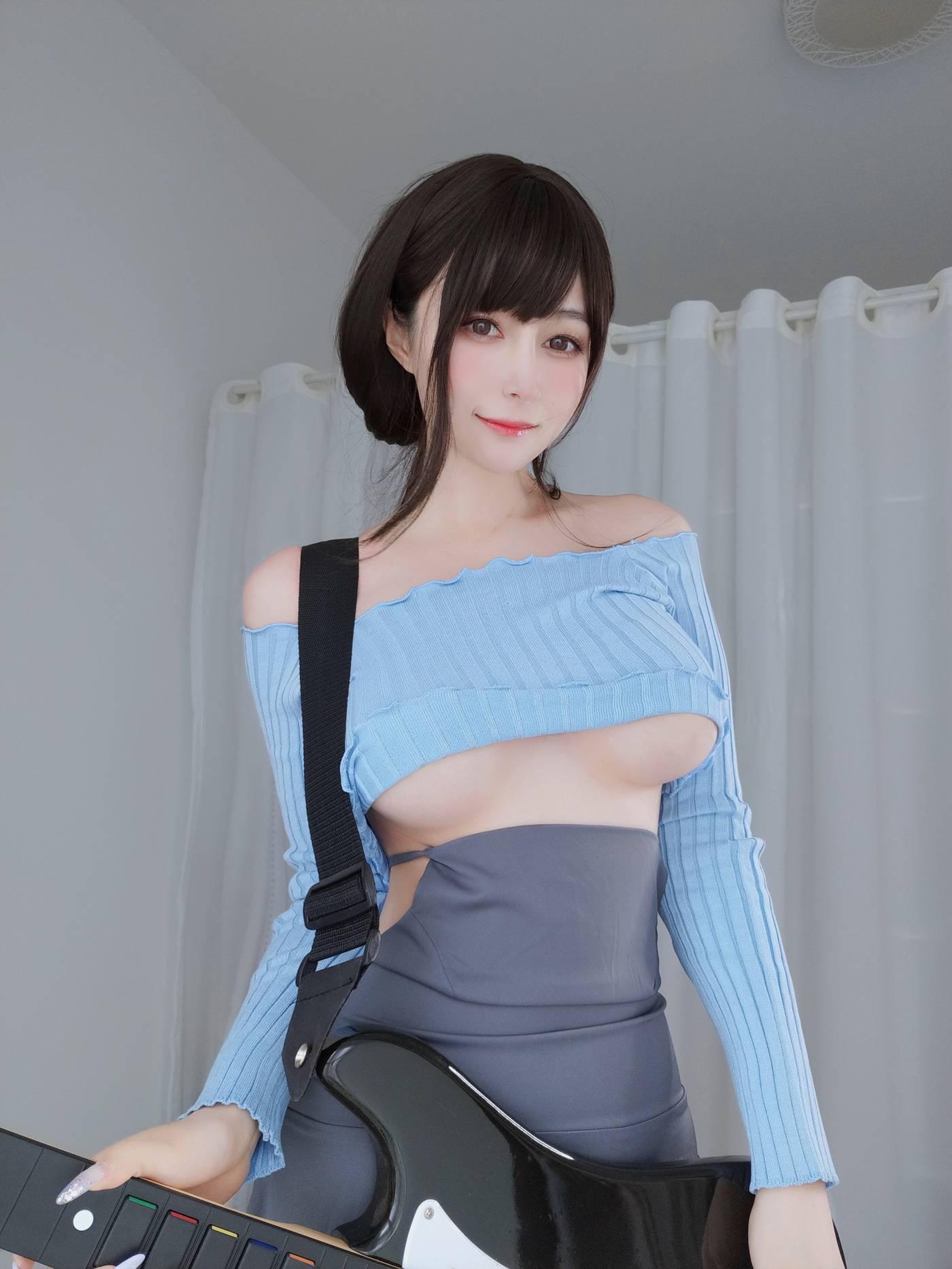 白银81 – 自撮り Vol.59 吉他妹妹 [165P]插图5