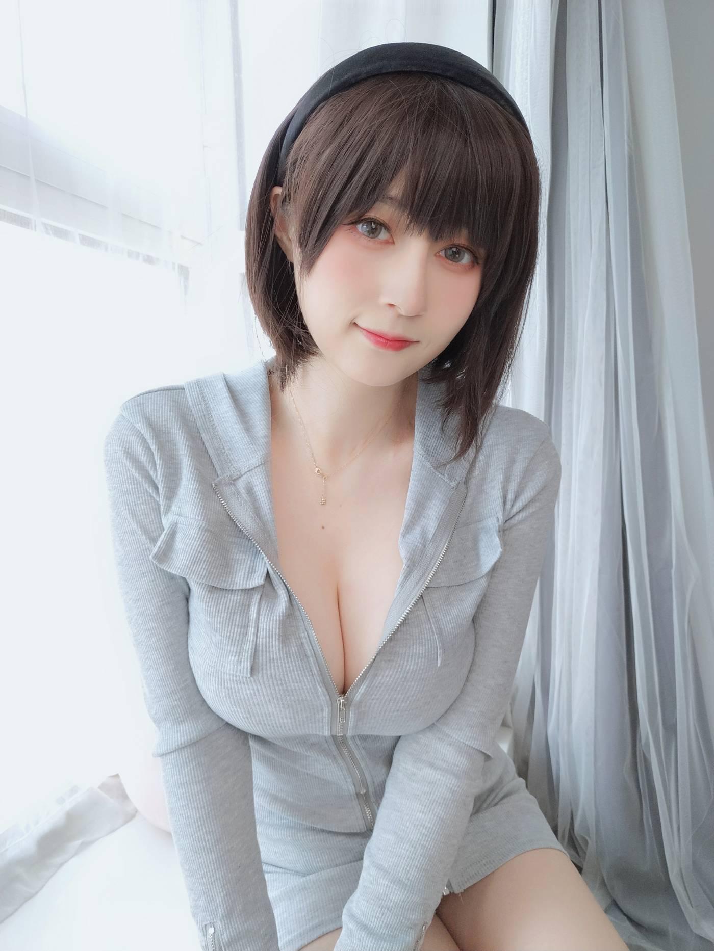 白银81 – NO.82 2022年09月会员合集 (24期) -005： スポーツガール[15p-39M][15P]插图