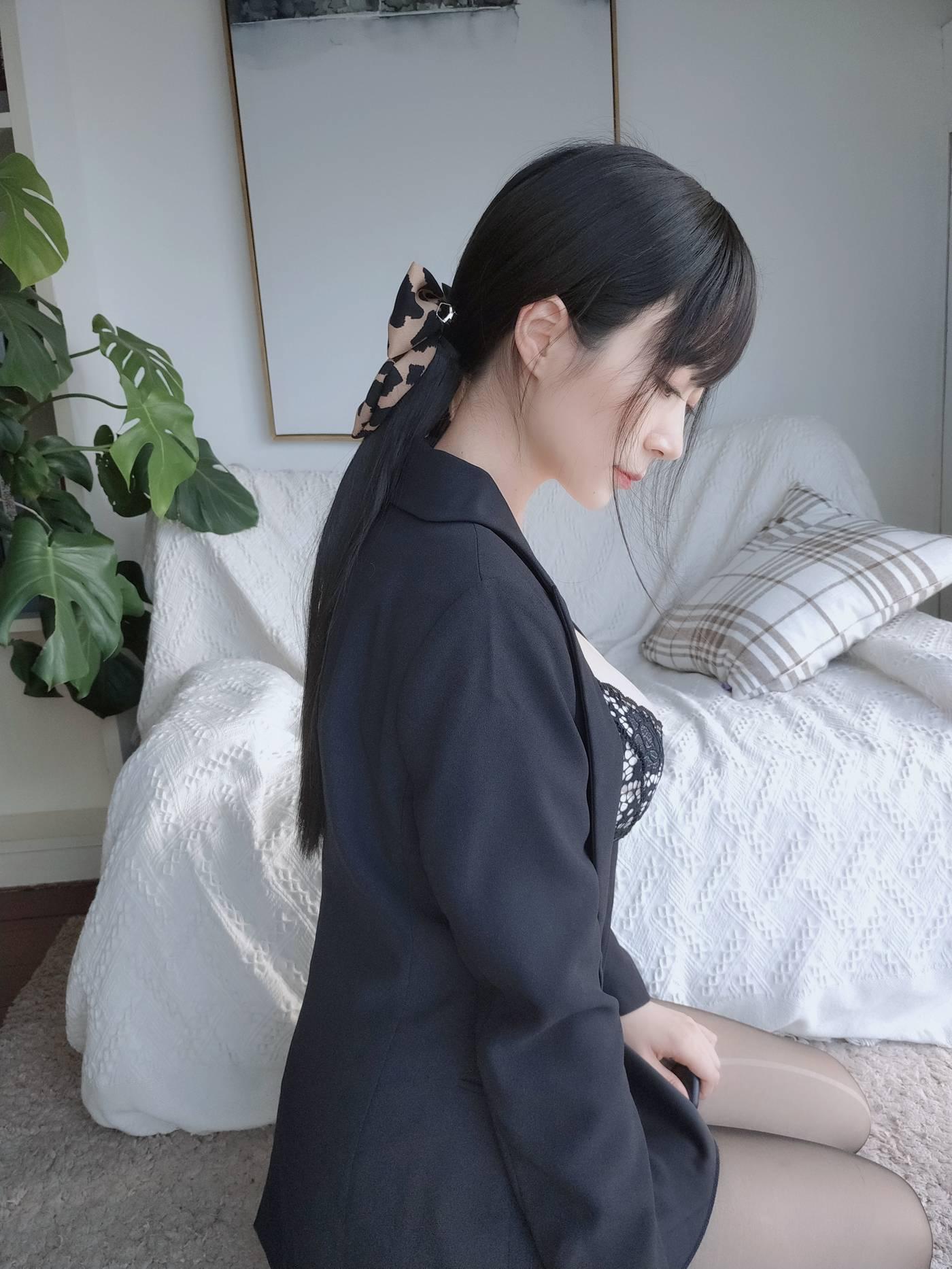 白银81 – NO.50 西服自摄 [70P]插图8